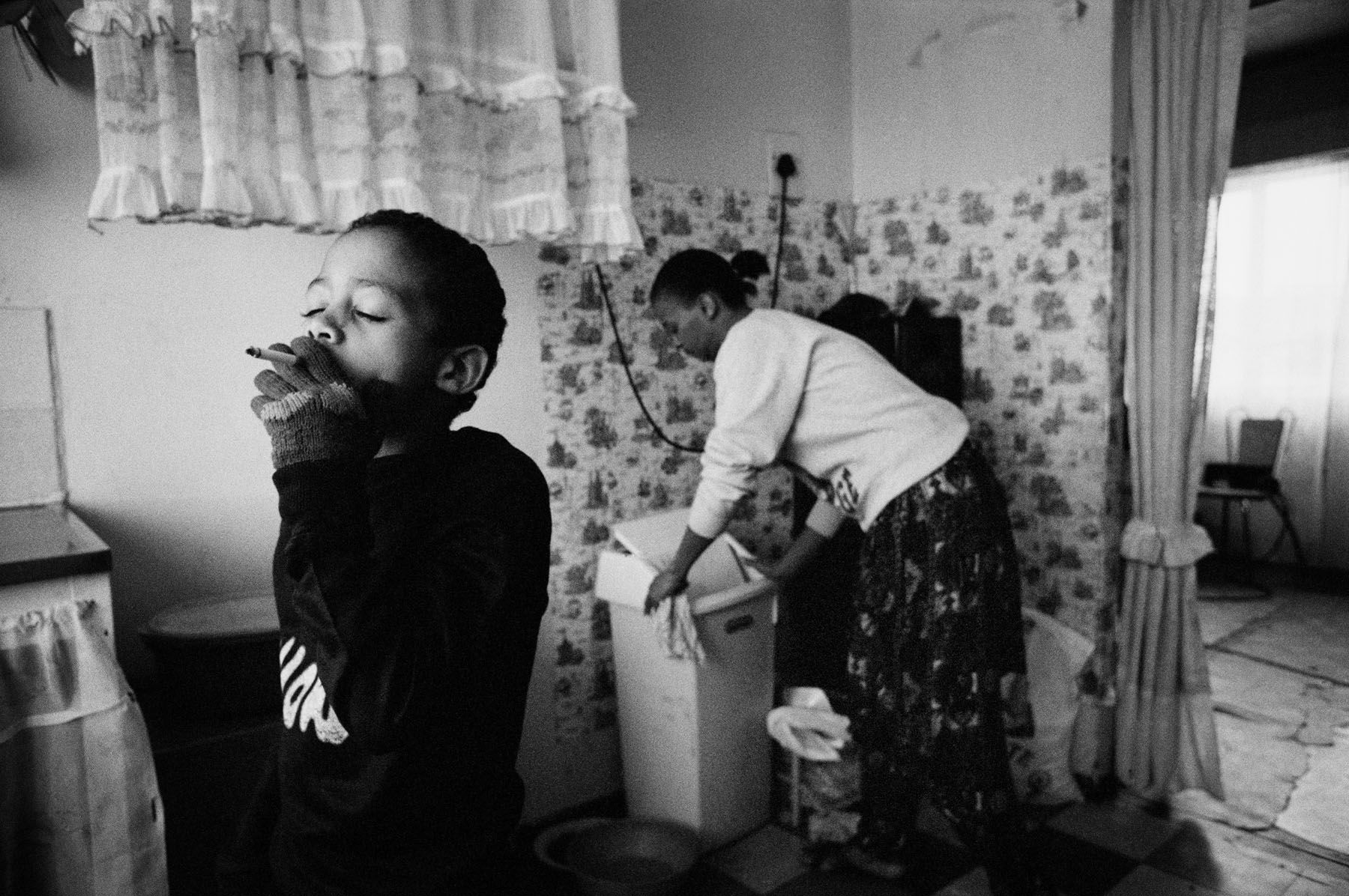 Bradley and Lynette, Westbury, 1996  Archival pigment print  12 7/8 x 19 3/8 inches