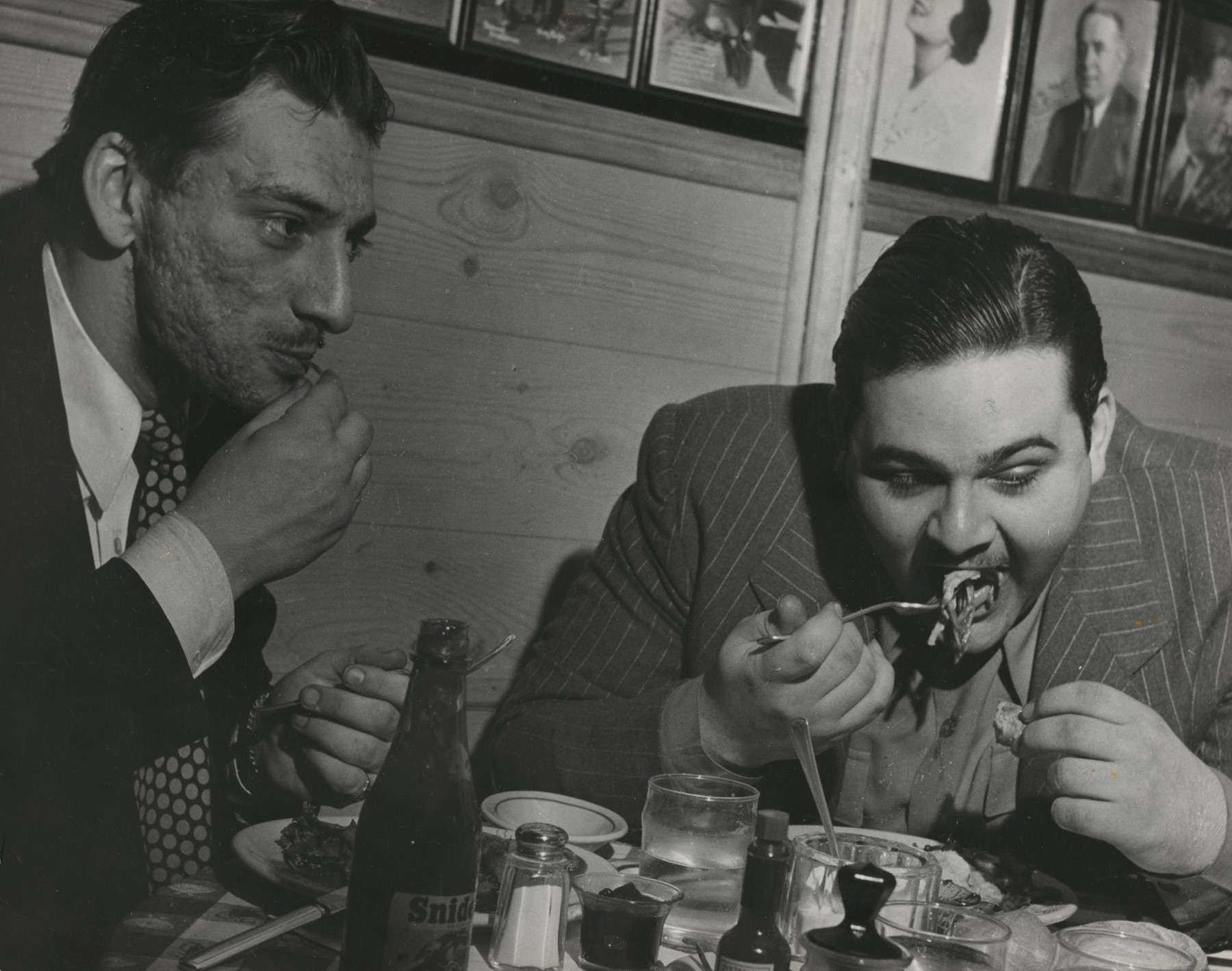 Gallagher's, New York, 1944  Gelatin silver print; printed 1944  11 x 13 3/4 inches