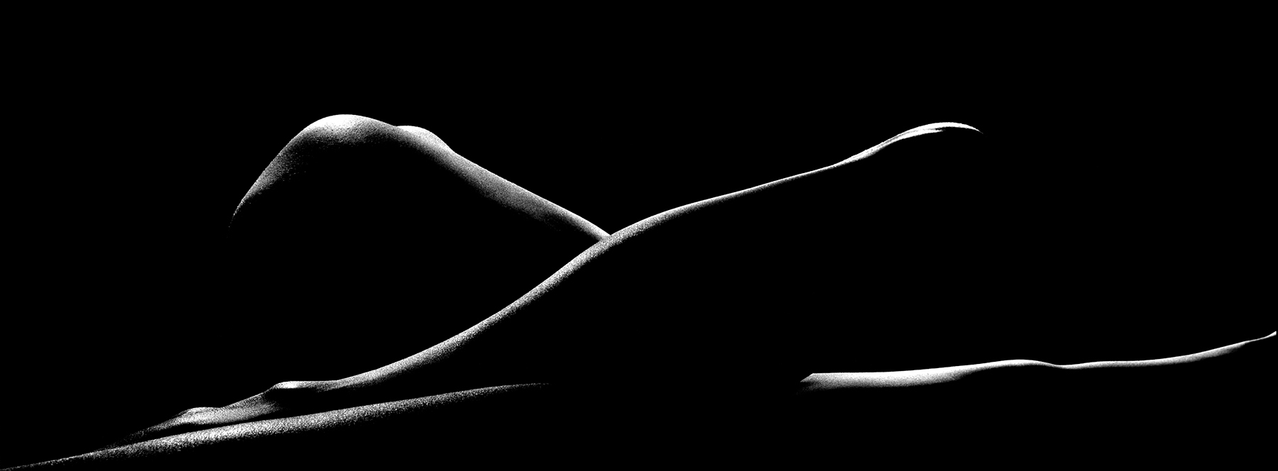 Simon Chaput - Lune NY 9L, 2005 - Howard Greenberg Gallery