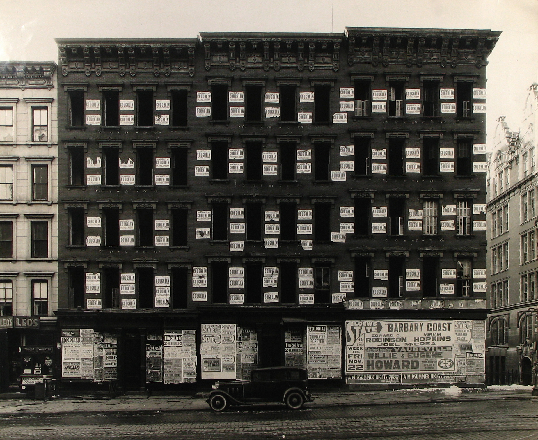 Peter Sekaer - Election posters, 10th Avenue, New York, 1935 - Howard Greenberg Gallery