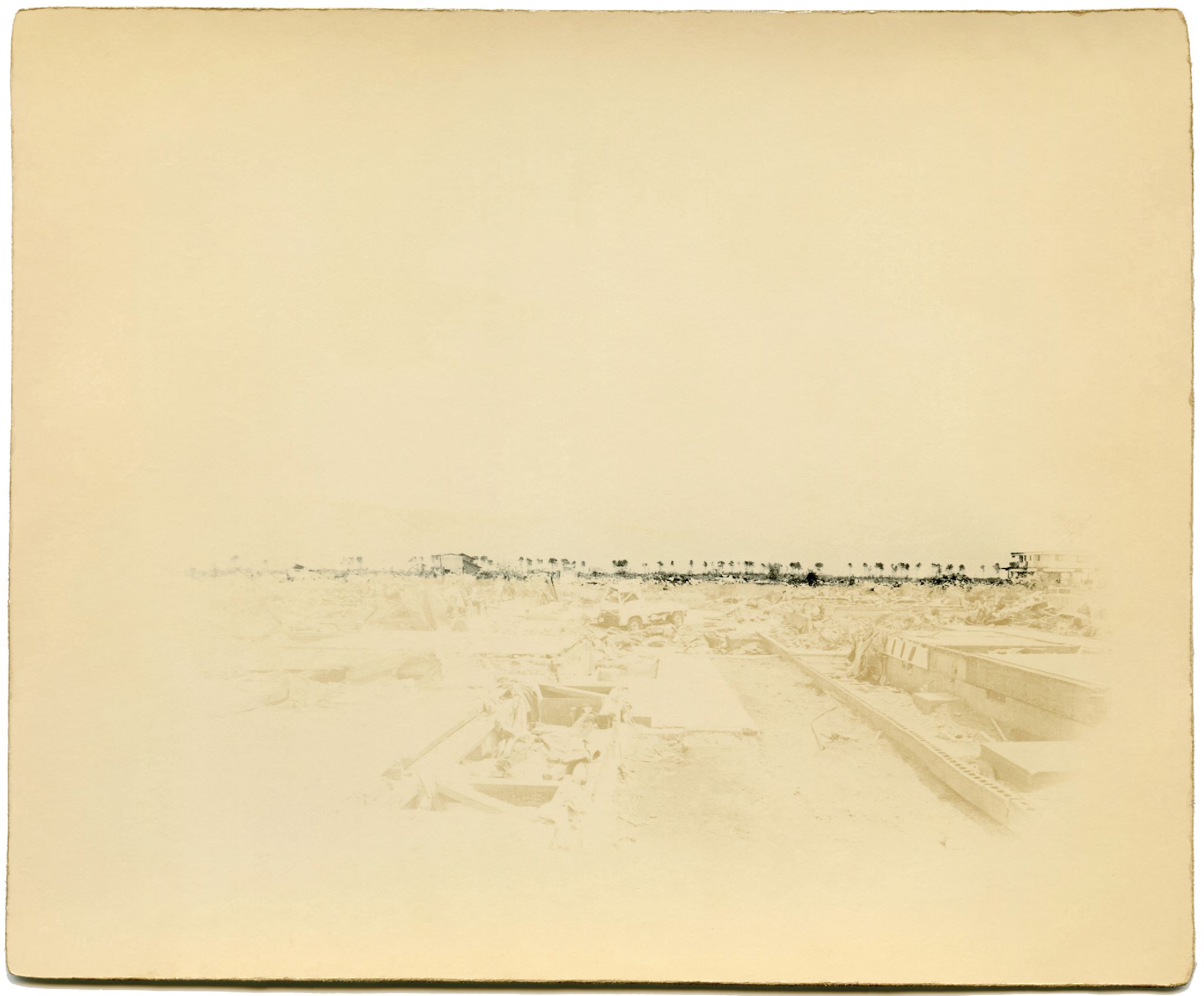 BK0058, 2002  Toned gelatin silver print  15,4 x 18,1 cm