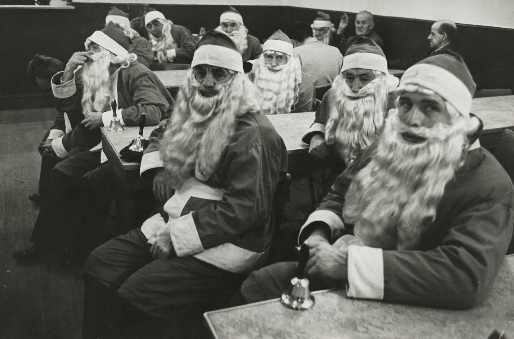 Dennis Stock - School for Santas, New York, 1961 - Howard Greenberg Gallery