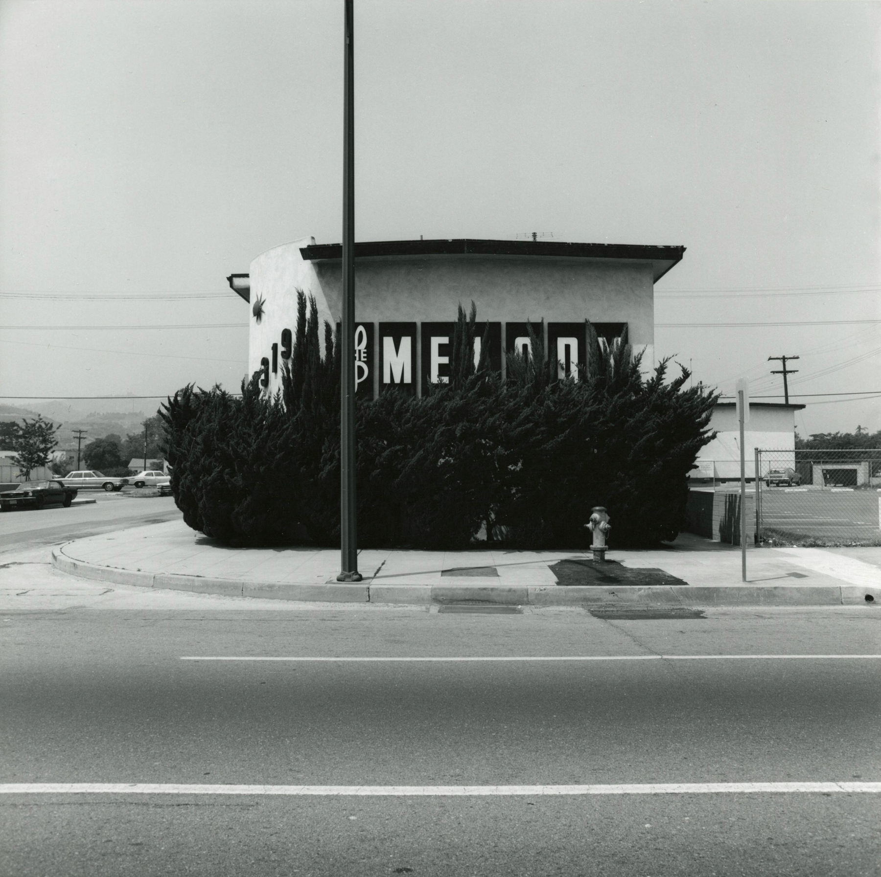 Frank Gohlke - Landscape, Los Angeles, 1974 - Howard Greenberg Gallery