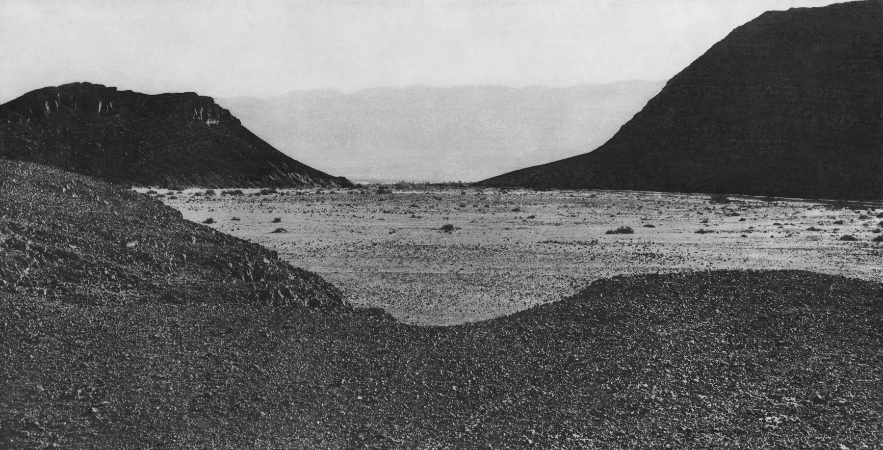 Jungjin Lee - Unnamed Road 009, 2011 - Howard Greenberg Gallery