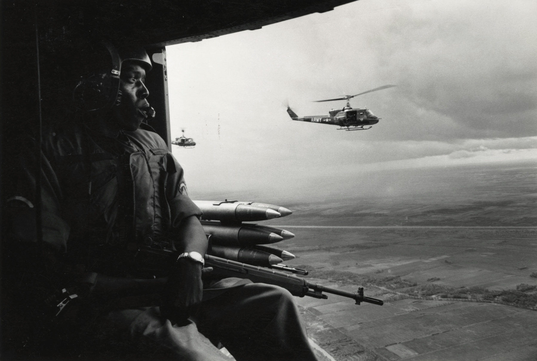 James Karales - Vietnam, 1963 - Howard Greenberg Gallery