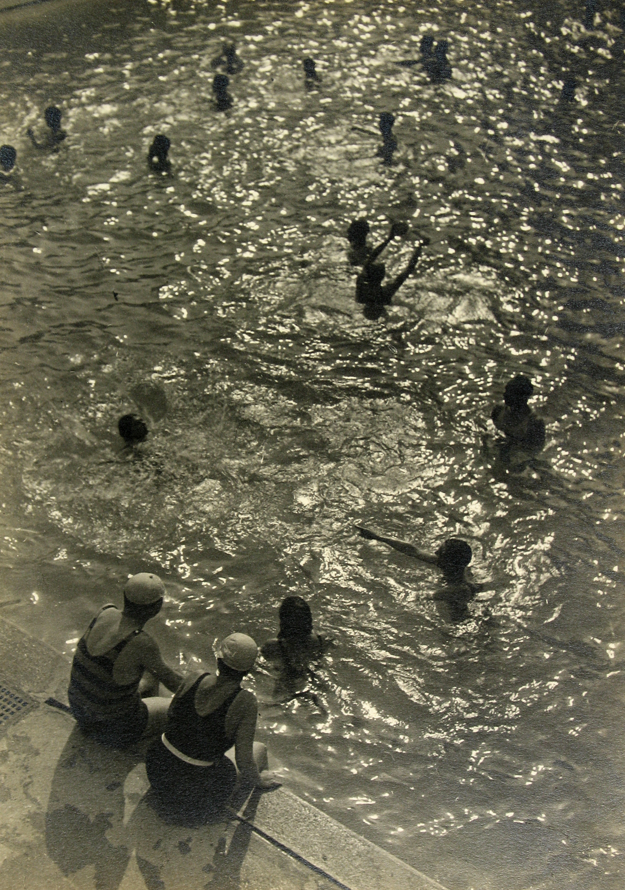 Imre Kinszki - Untitled, 1921-39 - Howard Greenberg Gallery