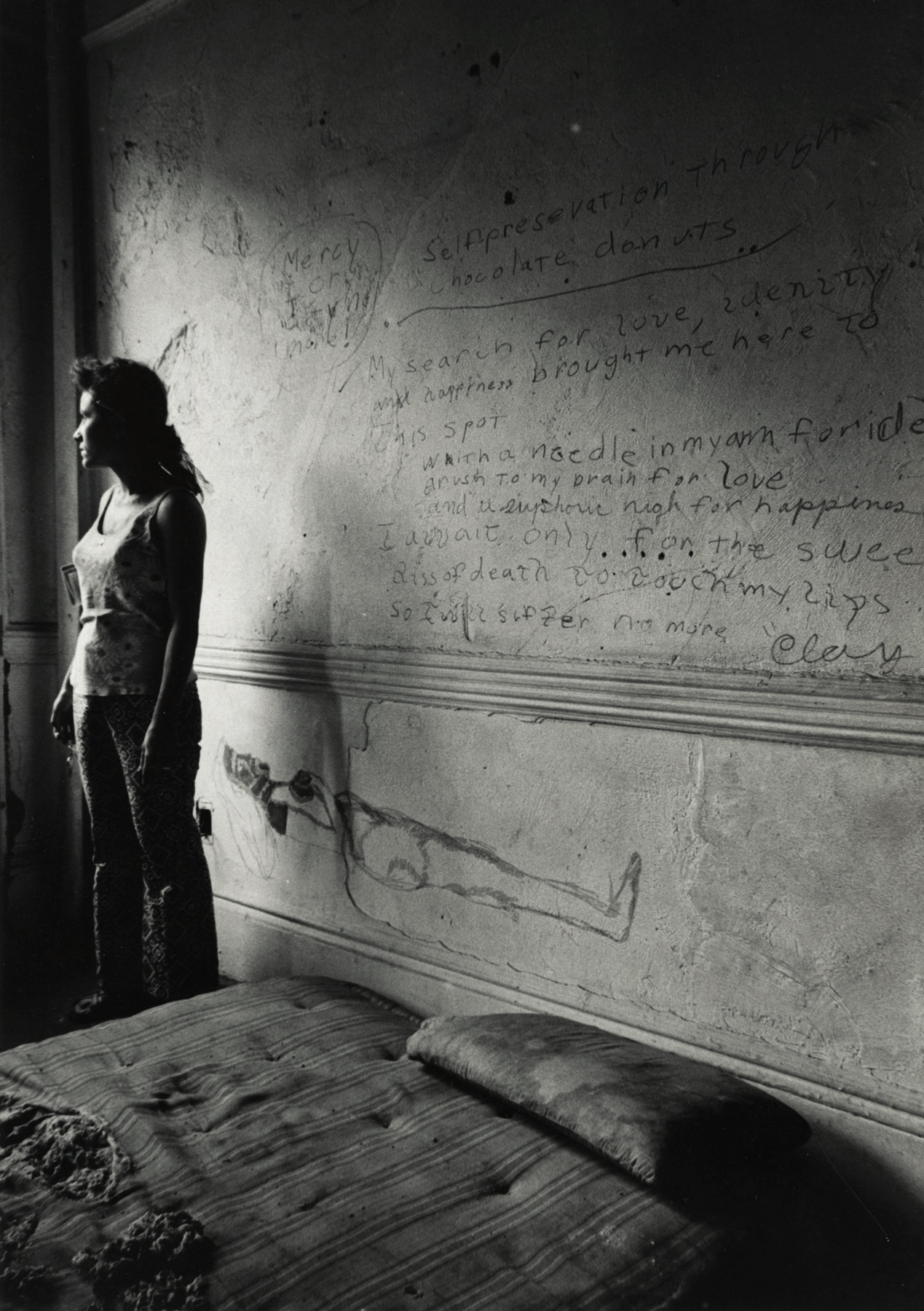 James Karales - Lower East Side, New York, 1969 - Howard Greenberg Gallery