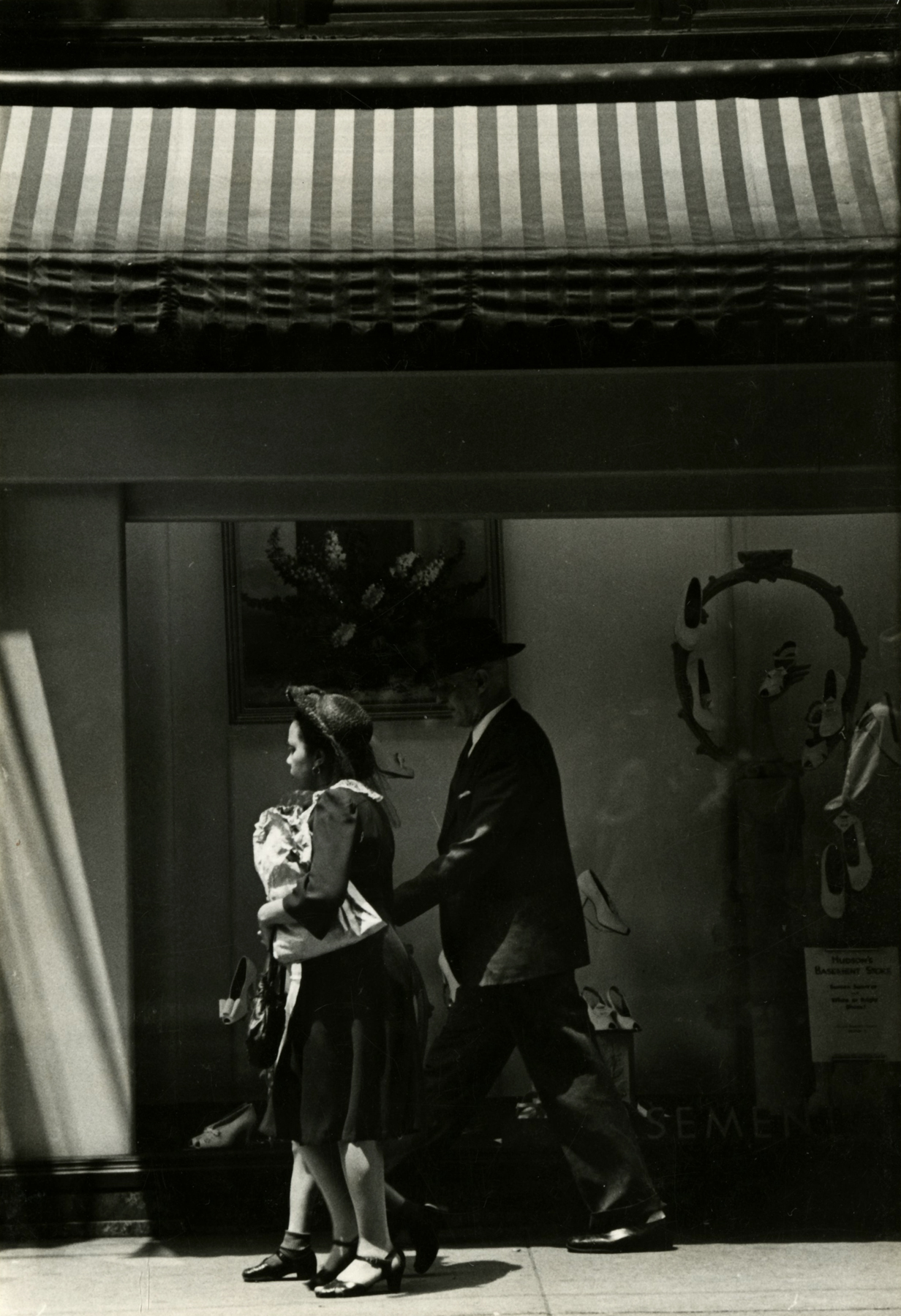 Harry Callahan - Detroit, 1943 - Howard Greenberg Gallery