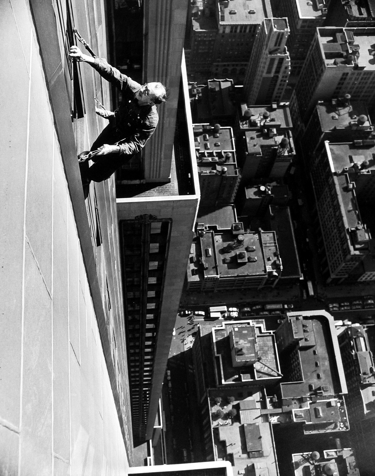 Arthur Leipzig - Window Washer, Empire State Building, 1948 - Howard Greenberg Gallery