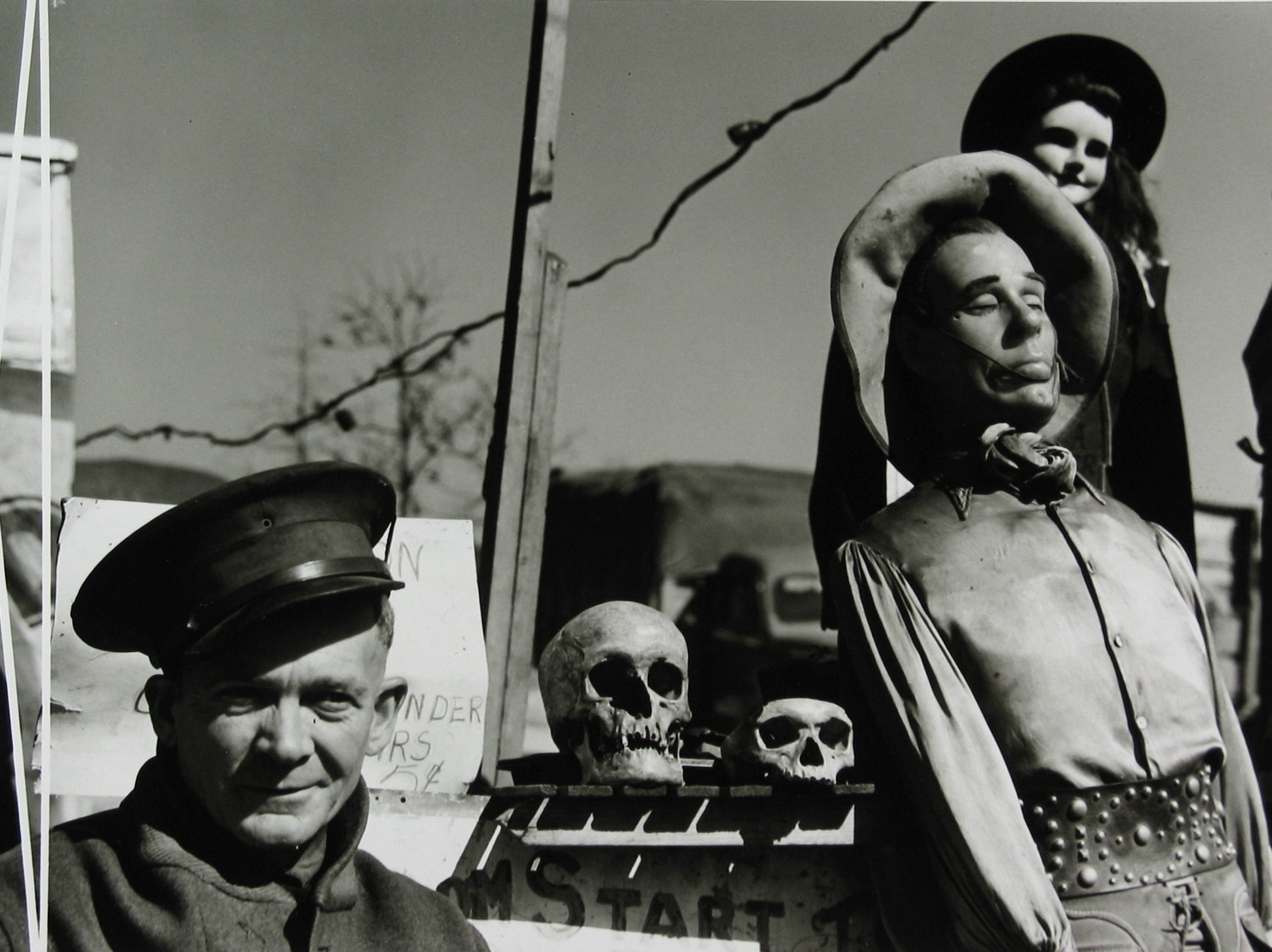 Jack Delano - Untitled, c.1940 - Howard Greenberg Gallery