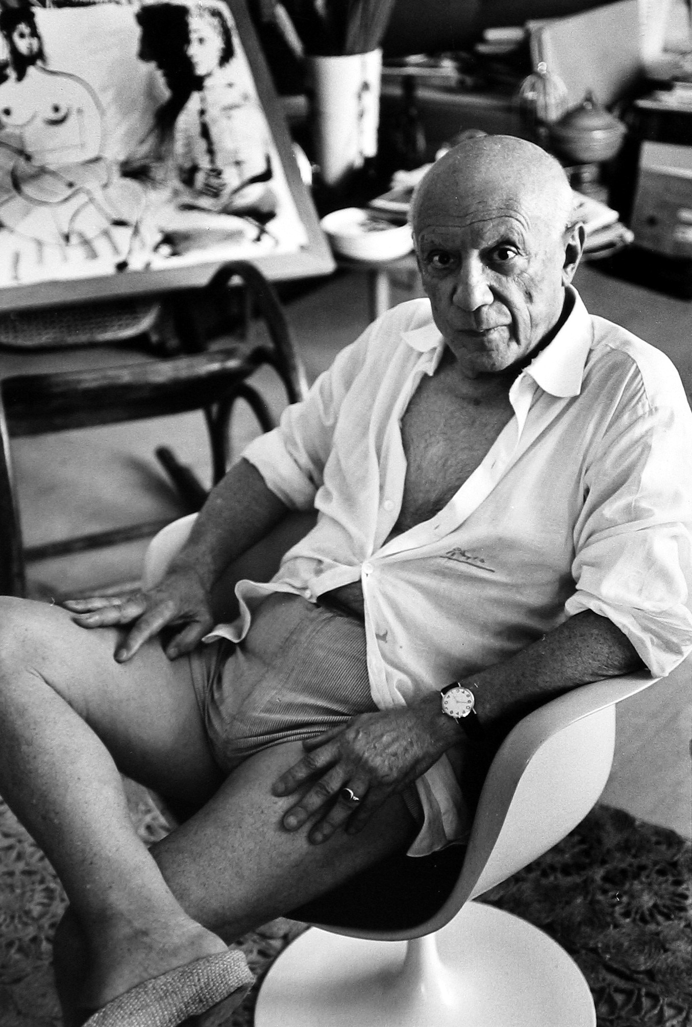 Gjon Mili - Picasso Sitting in Chair, 1967 - Howard Greenberg Gallery