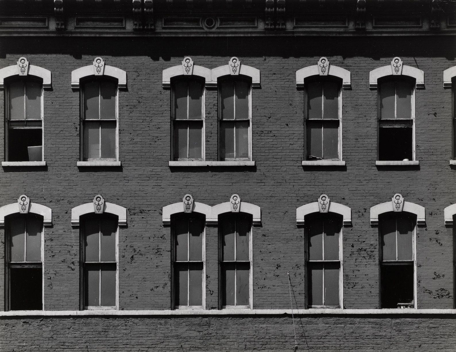 Chicago Facade 5, 1957  Large-format gelatin silver print; printed 1980s  36 x 50 inches