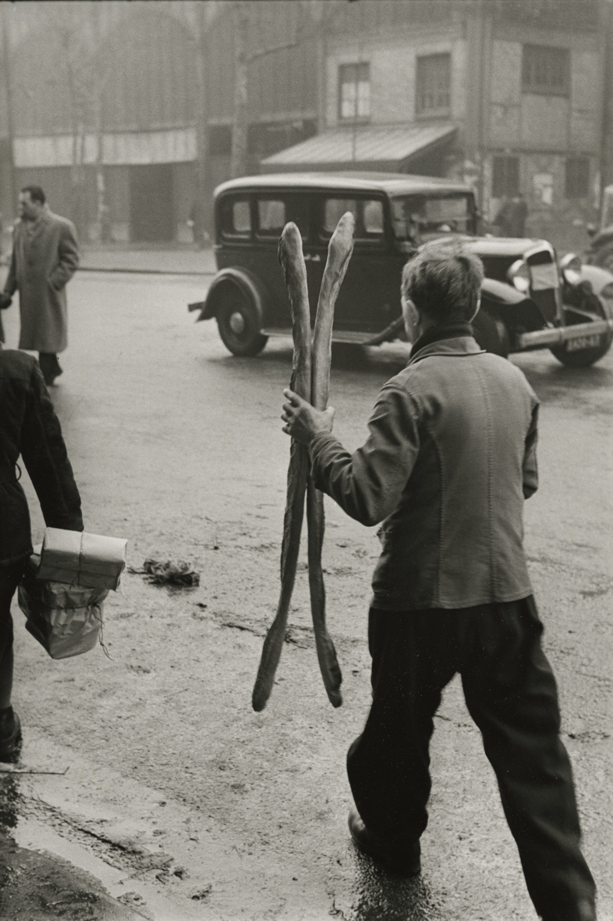 Marc Riboud - Two Baguettes, Paris, 1953 - Howard Greenberg Gallery