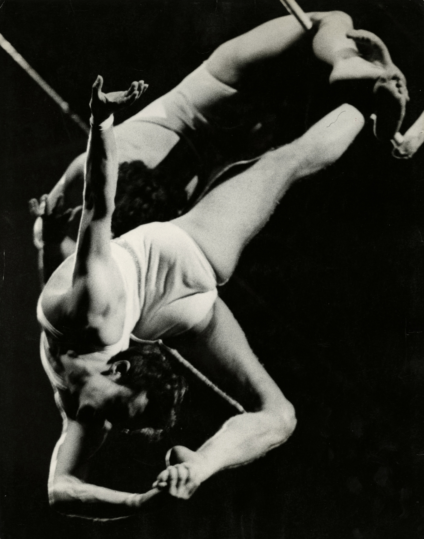 Ted Croner - Untitled, c.1947 - Howard Greenberg Gallery