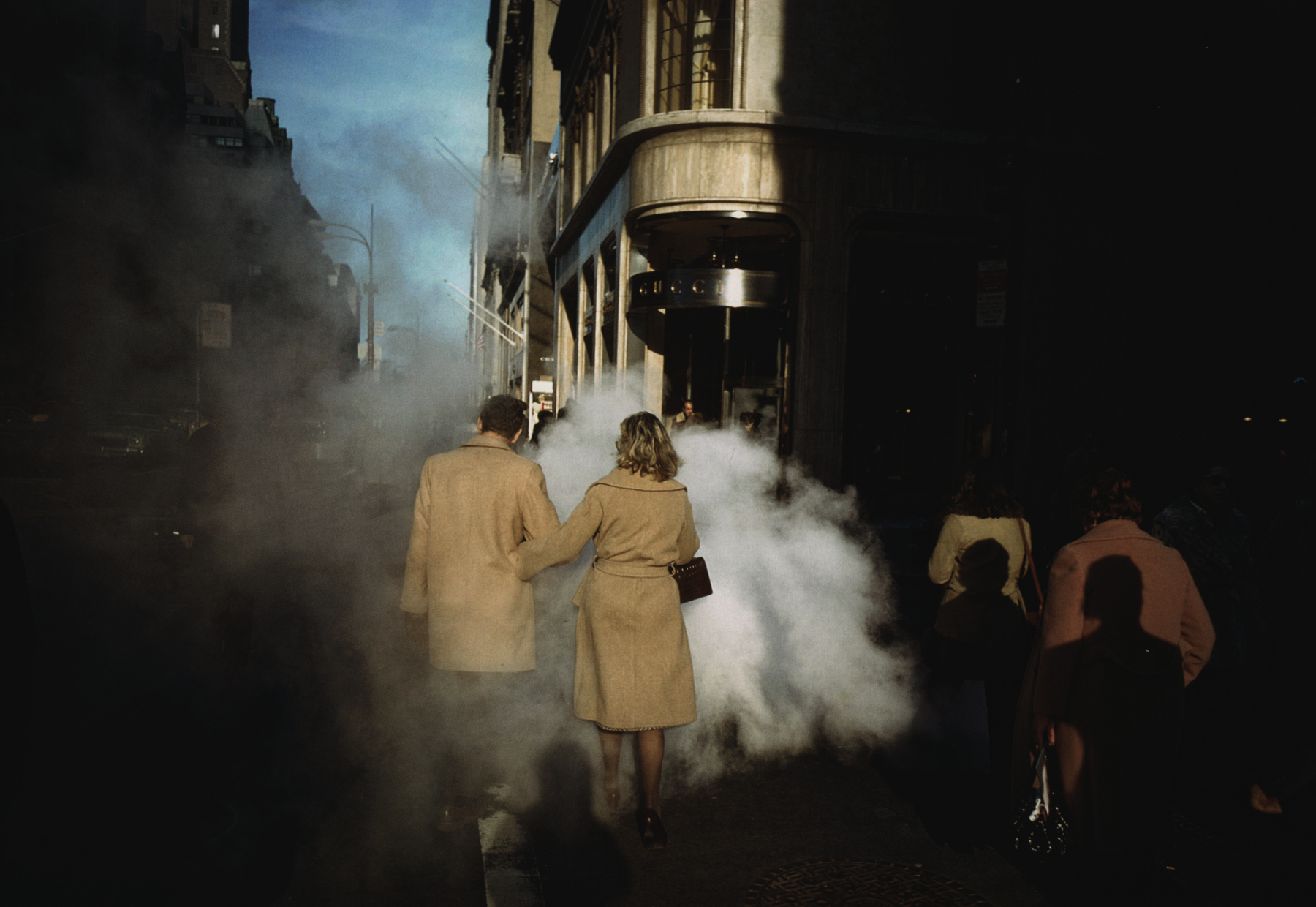 Joel Meyerowitz - Camel Coats, New York City, 1975 - Howard Greenberg Gallery
