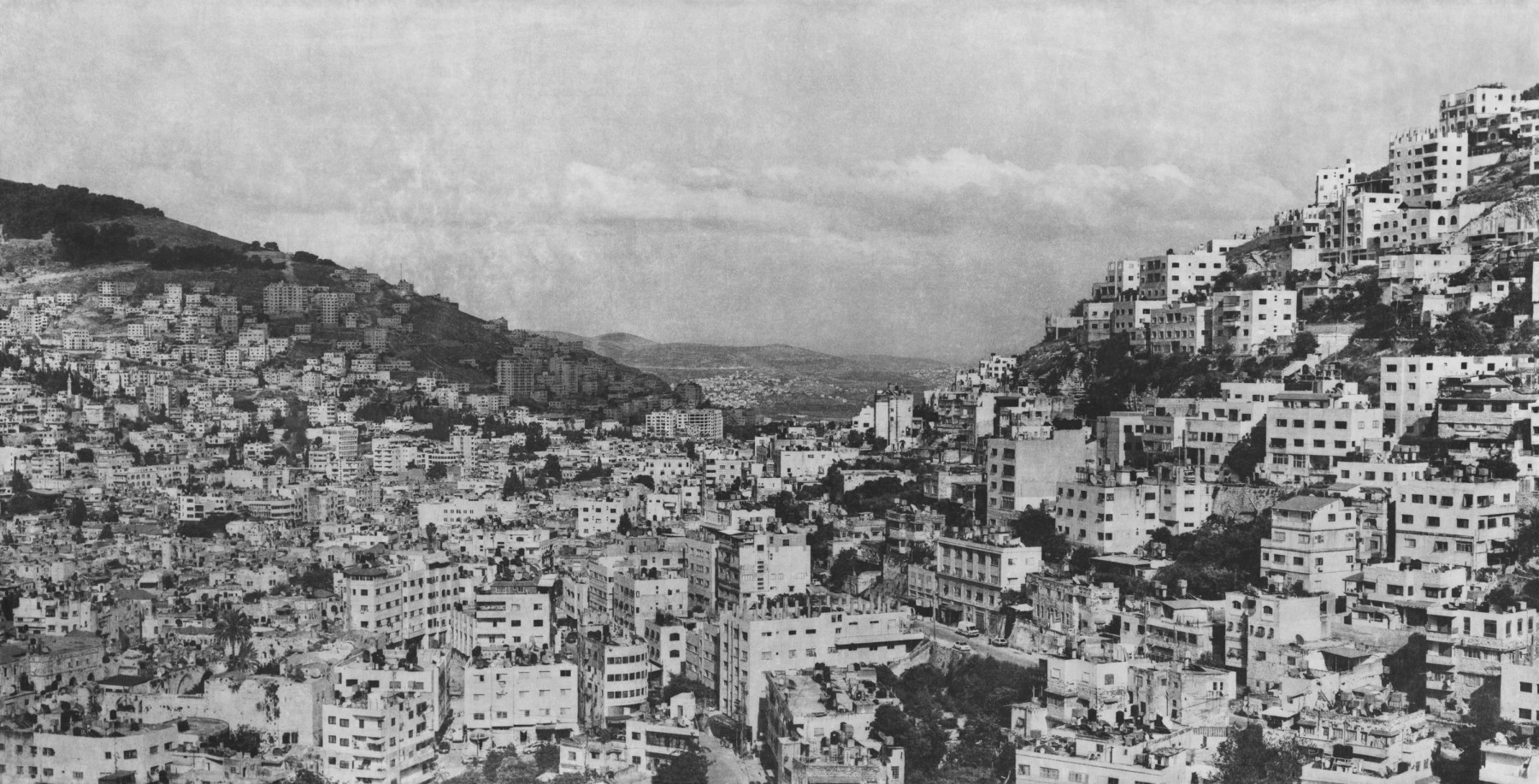 Unnamed Road 016, 2011  Archival pigment print  24 1/2 x 44 inches