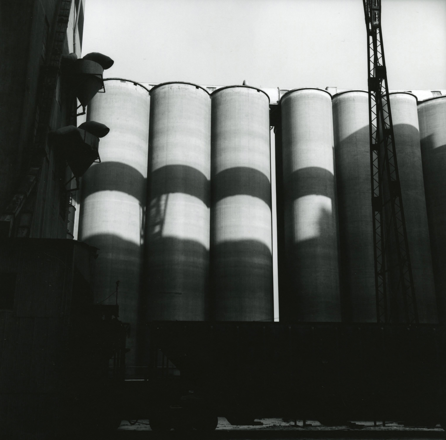 Frank Gohlke - Grain Elevators, Minneapolis - I, #8 1973 - Howard Greenberg Gallery