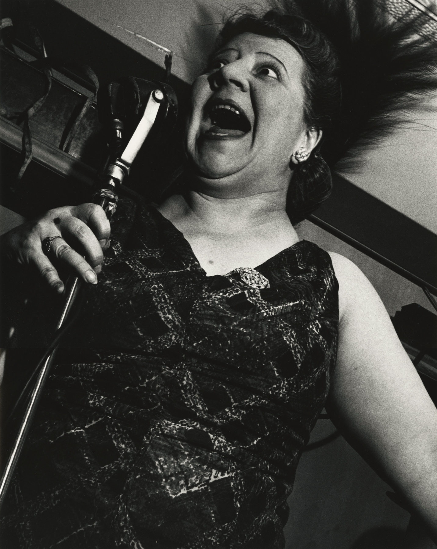 Lisette Model - Cafe Metropole, New York, c.1946 - Howard Greenberg Gallery