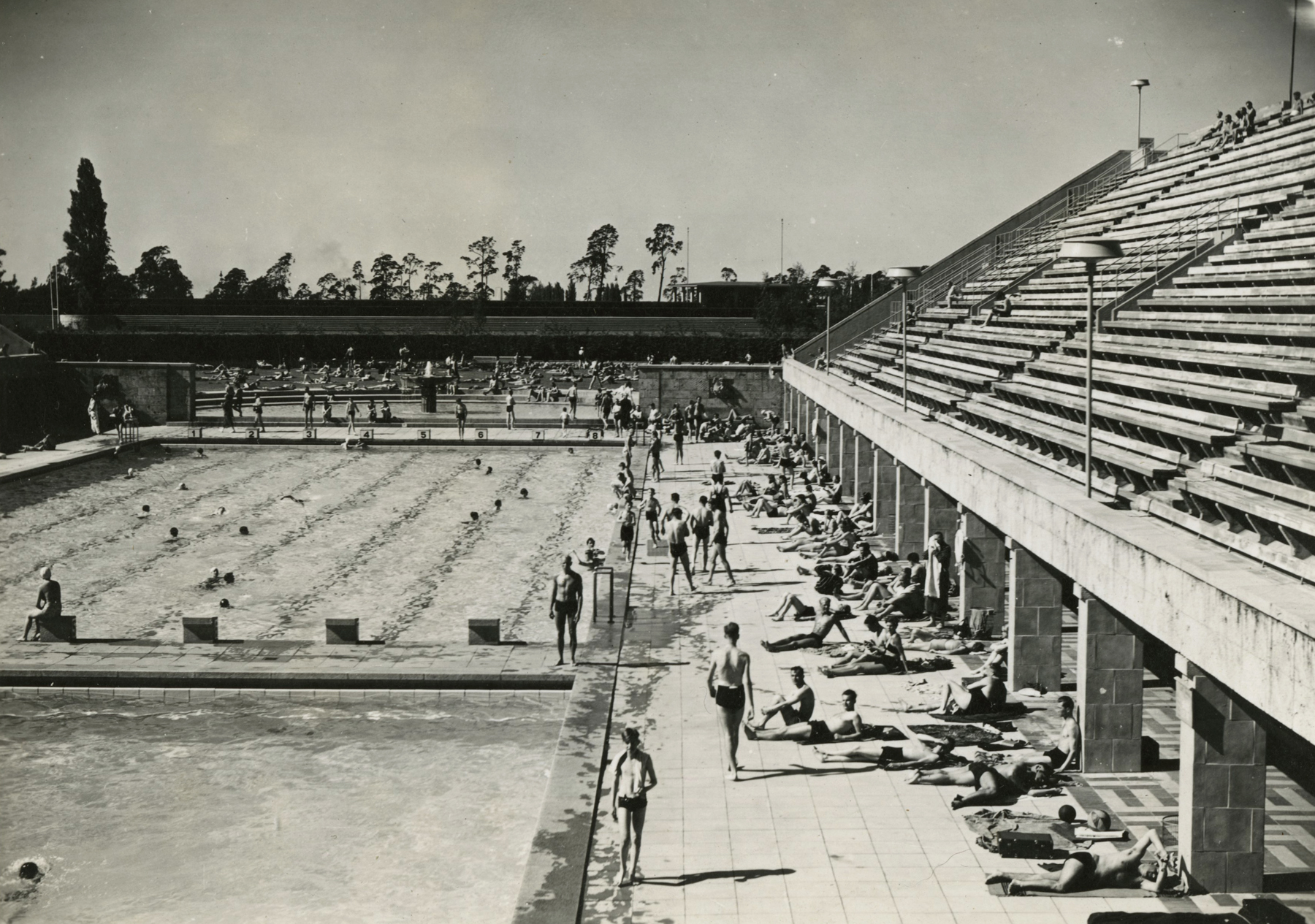 Iwao Yamawaki - Untitled, c.1930 - Howard Greenberg Gallery