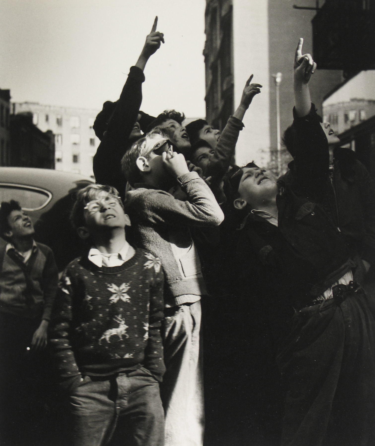 Rebecca Lepkoff - Lower East Side, 1940s - Howard Greenberg Gallery