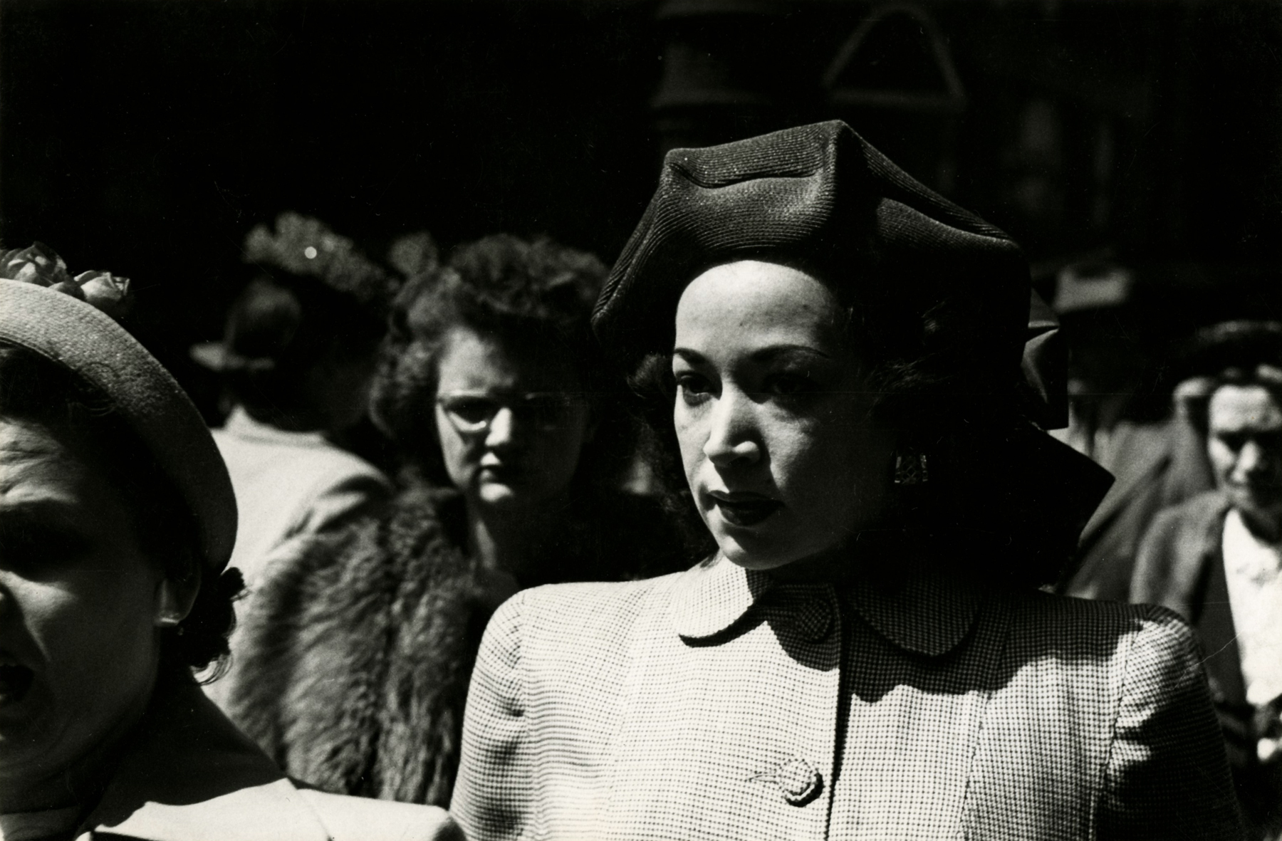 Harry Callahan - Detroit, 1943 - Howard Greenberg Gallery