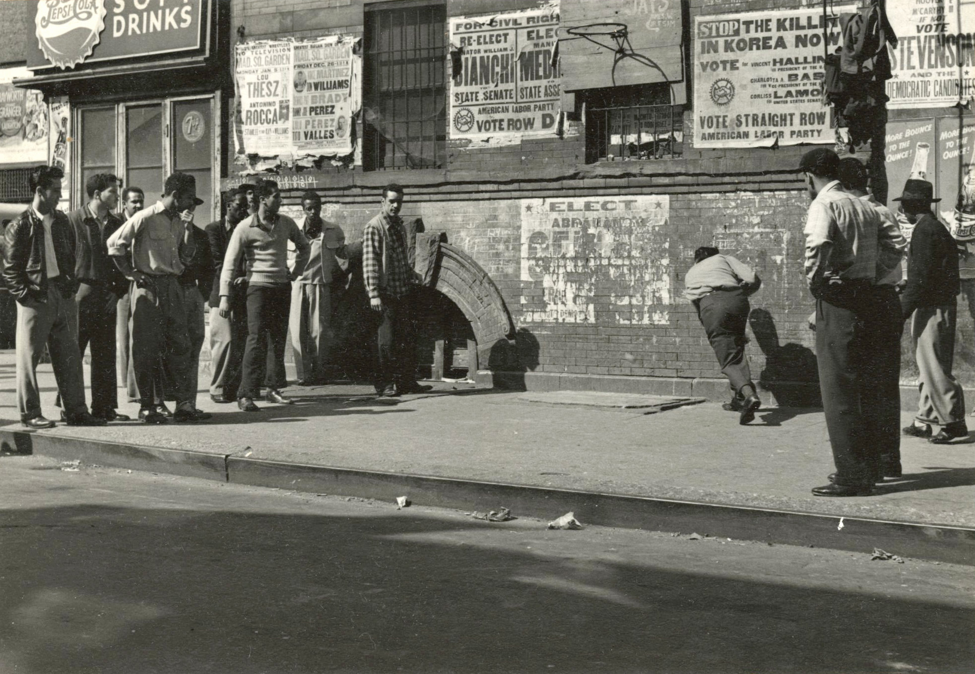 Leo Goldstein - Untitled, c.1950 - Howard Greenberg Gallery