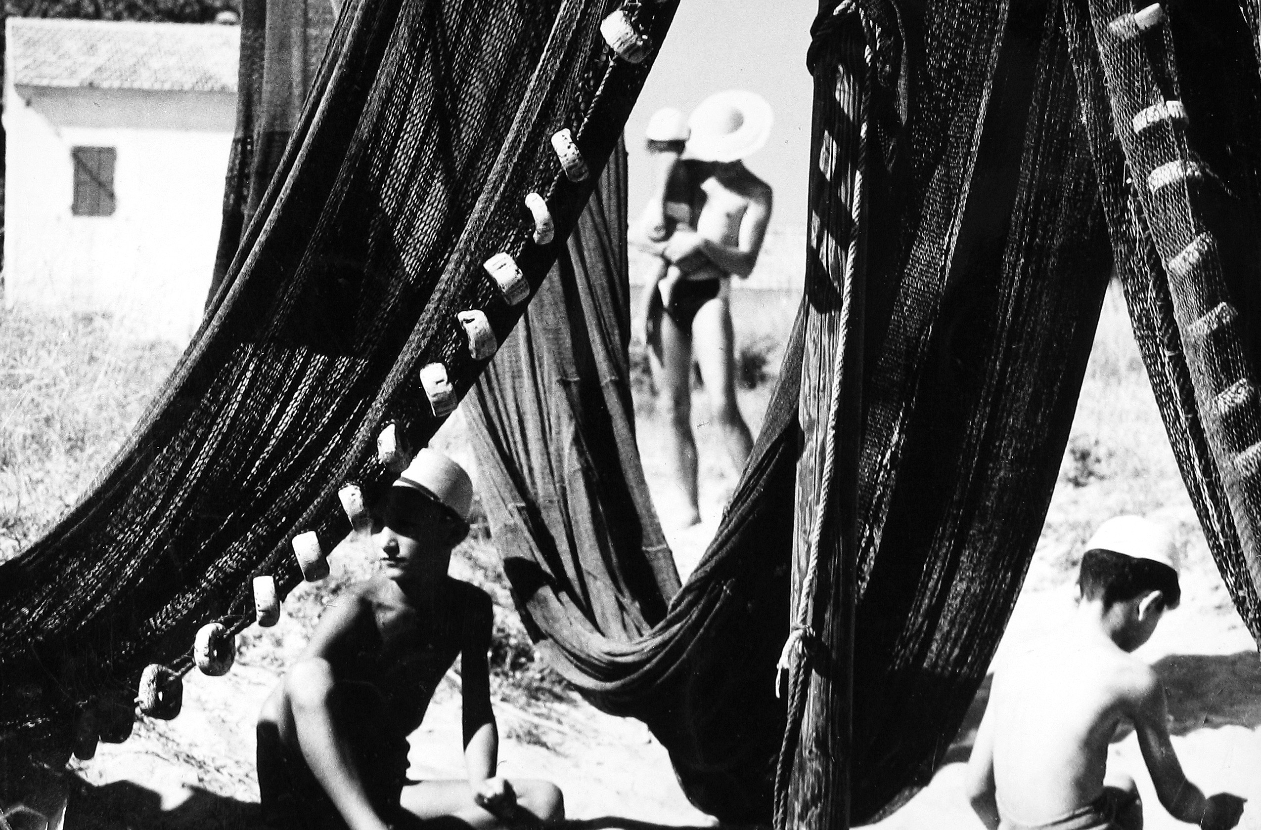 Mario Giacomelli - Mattino al mare, 1959 - Howard Greenberg Gallery