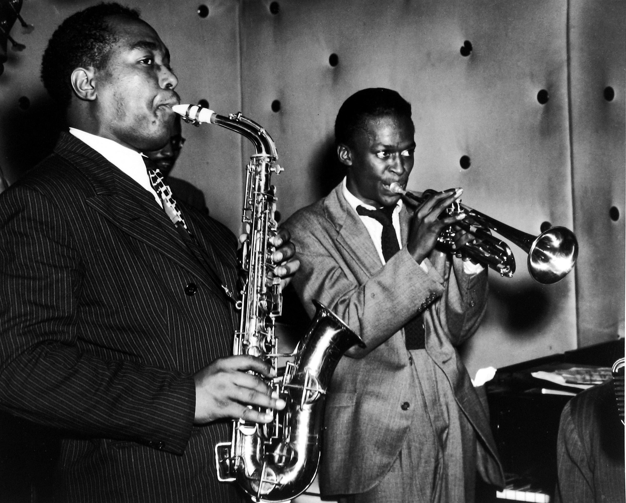 William Gottlieb - Charlie Parker, Miles Davis, 1948 - Howard Greenberg Gallery