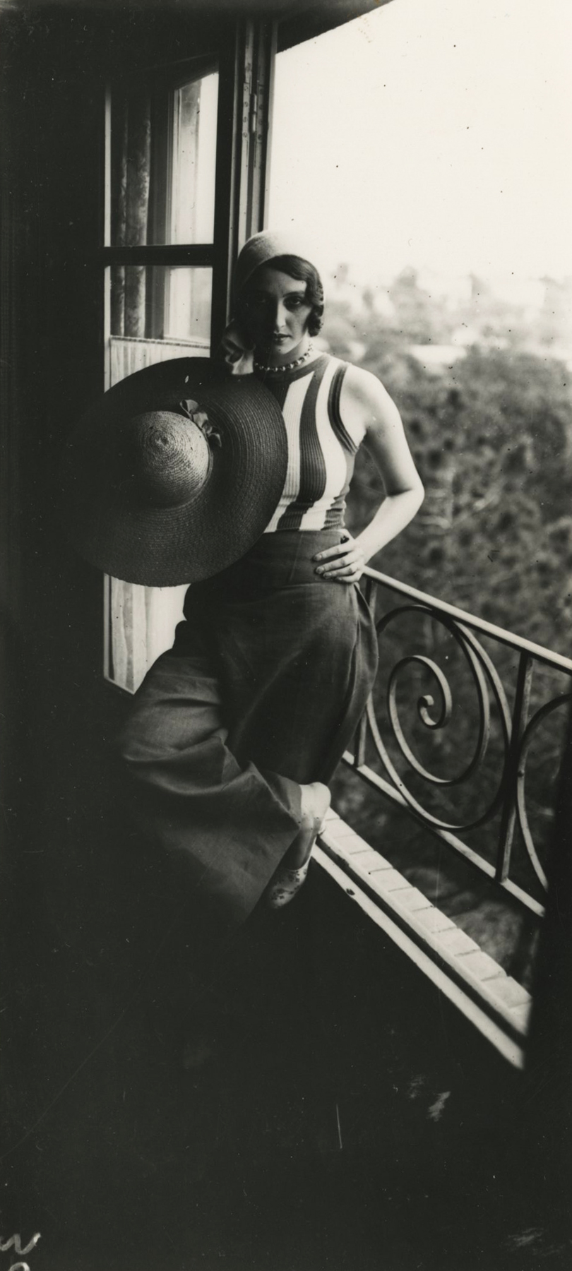 Jacques-Henri Lartigue - Renee Perle, 1930 - Howard Greenberg Gallery