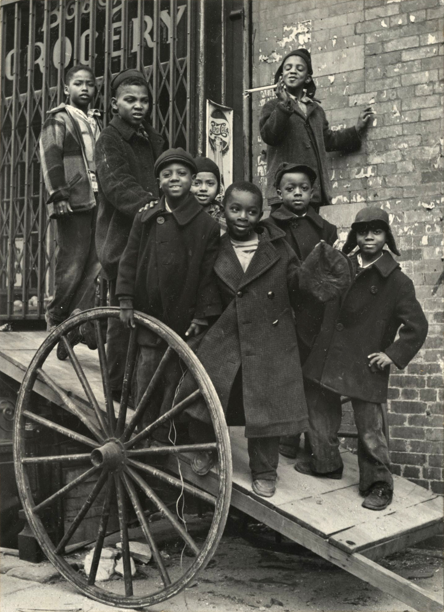 Leo Goldstein - Untitled, c.1950 - Howard Greenberg Gallery