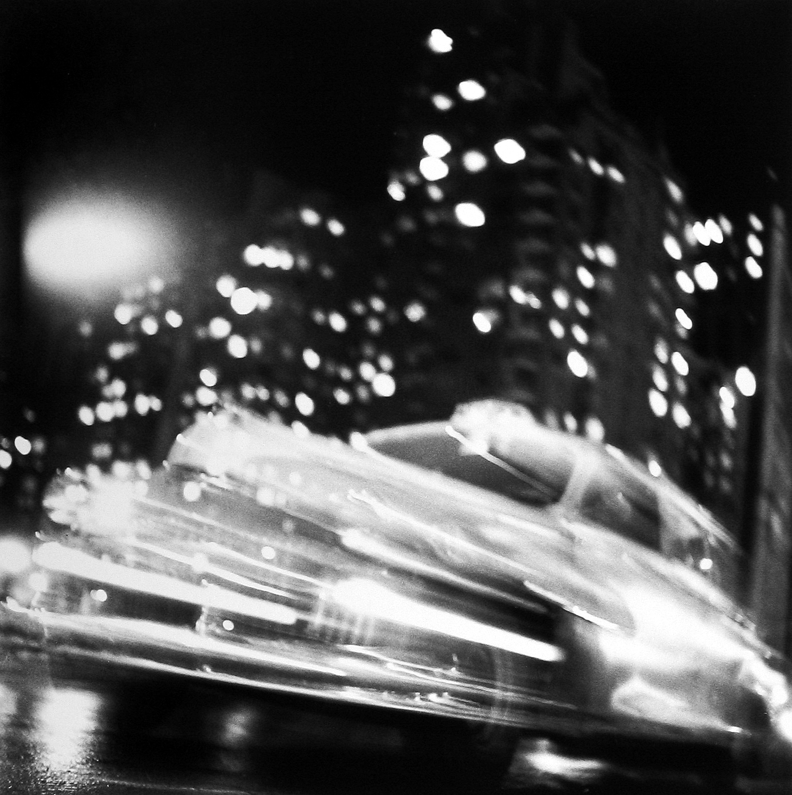 Ted Croner - Taxi, New York Night, c.1947 - Howard Greenberg Gallery