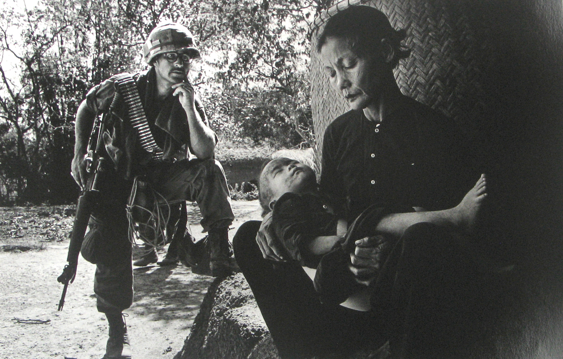 Philip Jones Griffiths - Quang Ngai, 1967- Howard Greenberg Gallery