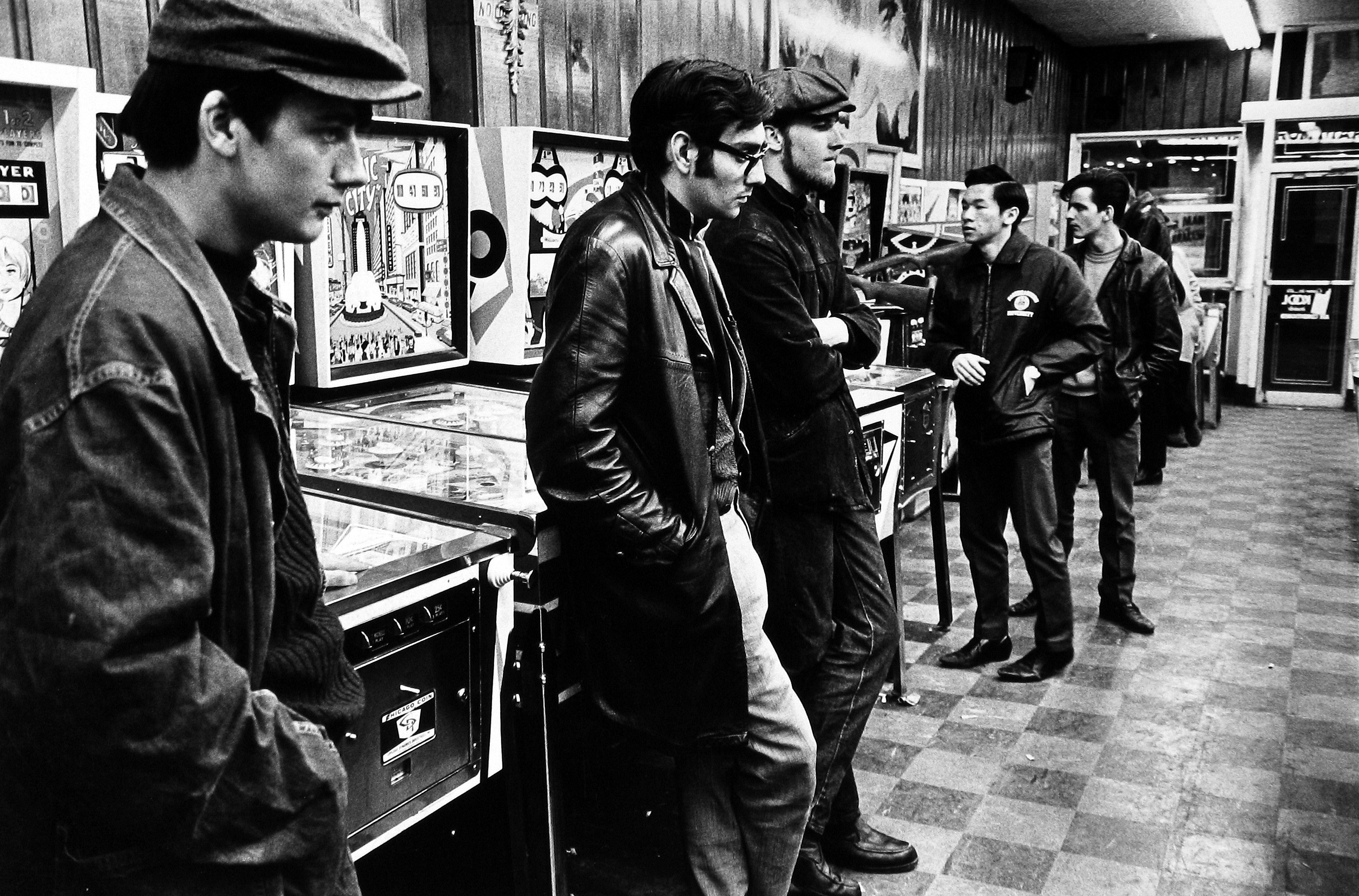 Jerry Berndt -  - Howard Greenberg Gallery