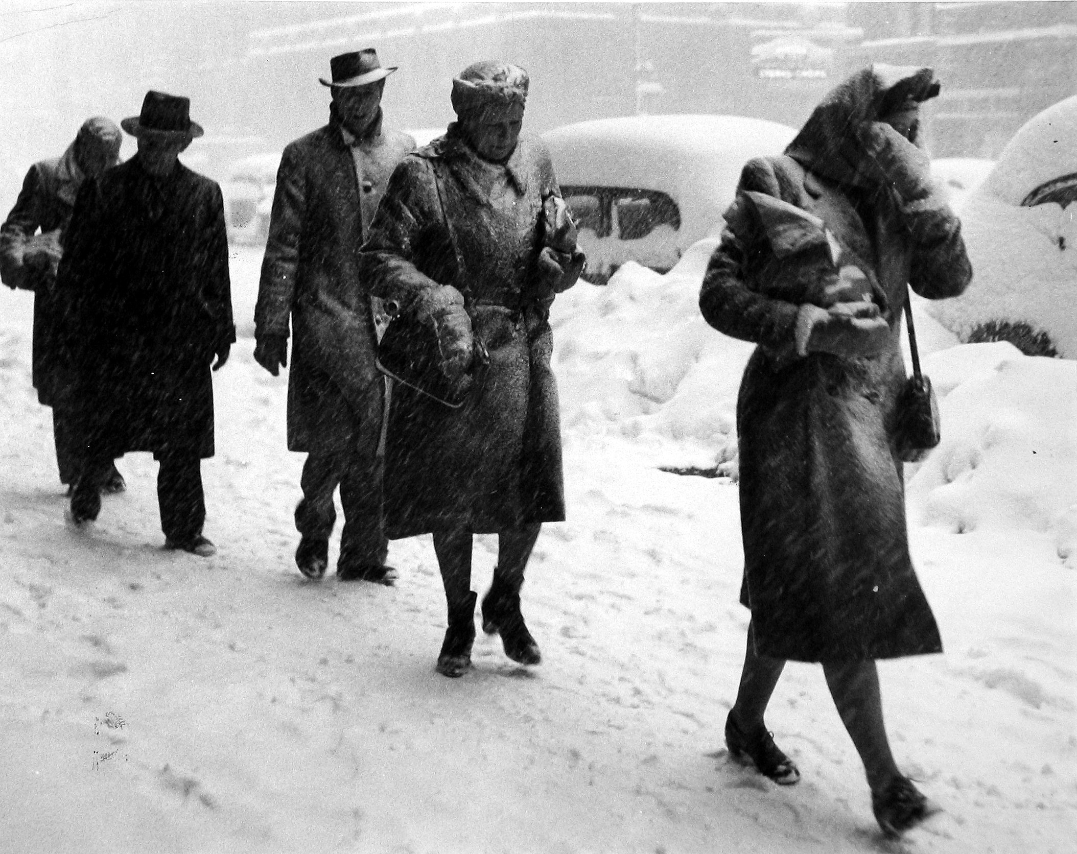 Ted Croner - Untitled, c.1947 - Howard Greenberg Gallery