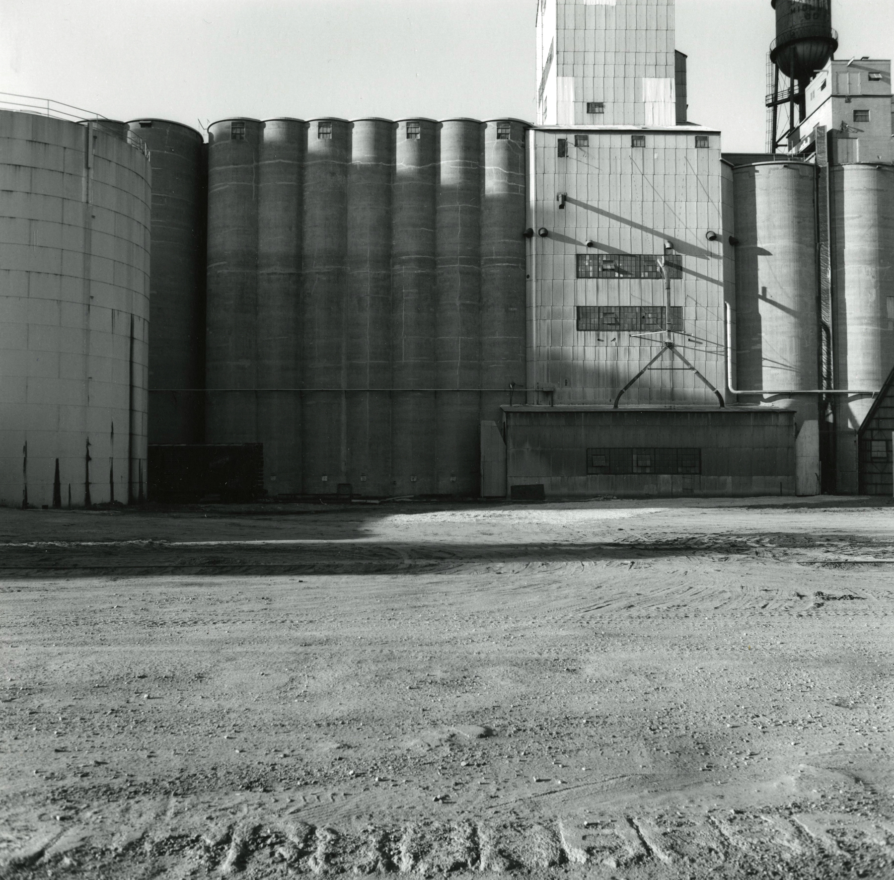 Frank Gohlke - Grain Elevators - Minneapolis, 1973 - Howard Greenberg Gallery