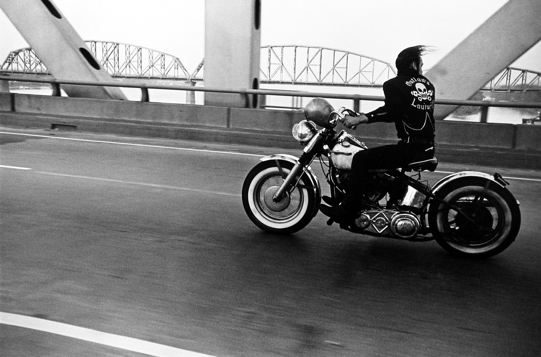 Danny Lyon, Crossing the Ohio River, from Louisville, Kentucky, 1966
