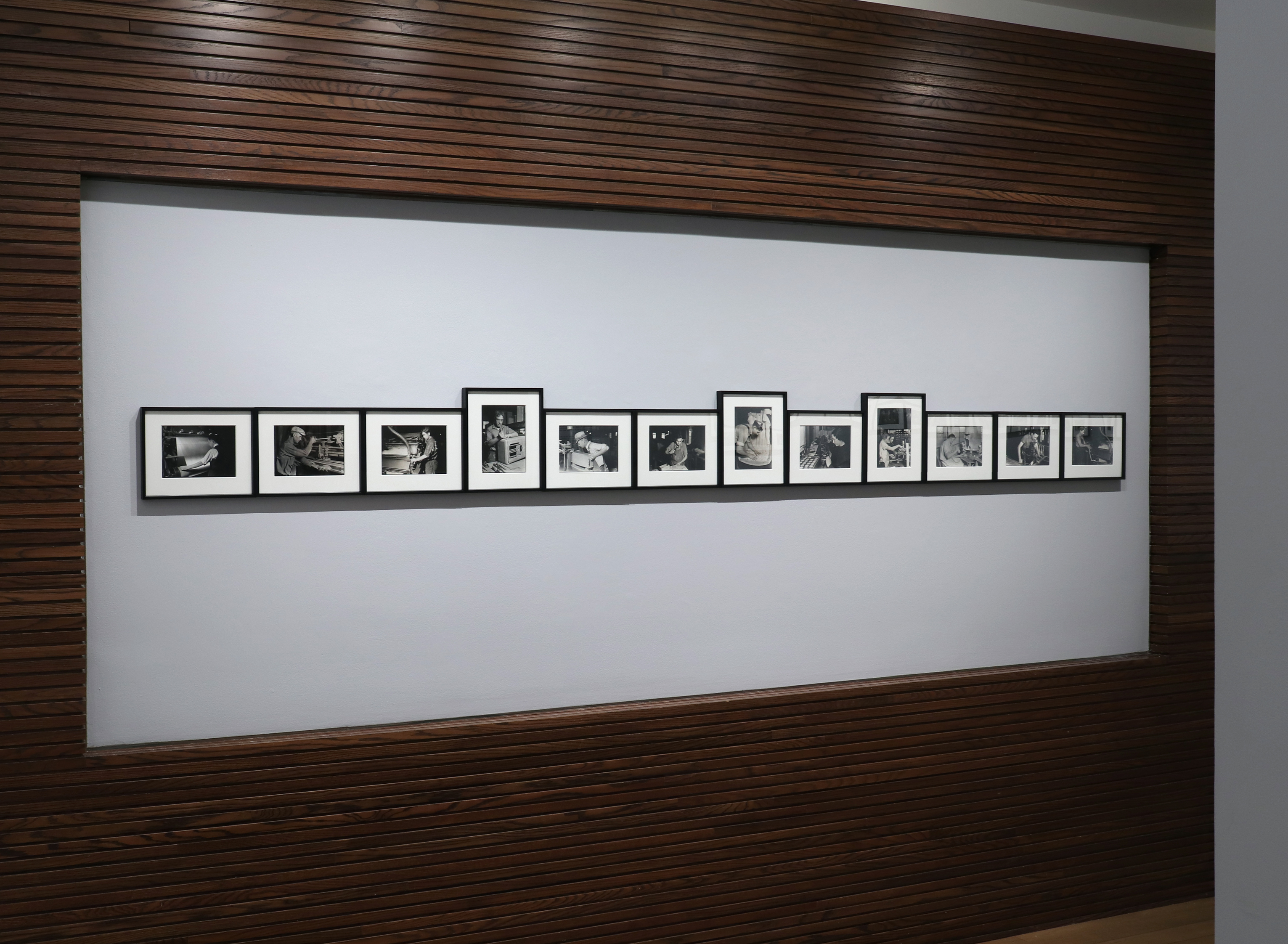 Harry Gruyaert, Installation Views, Howard Greenberg Gallery, 2020