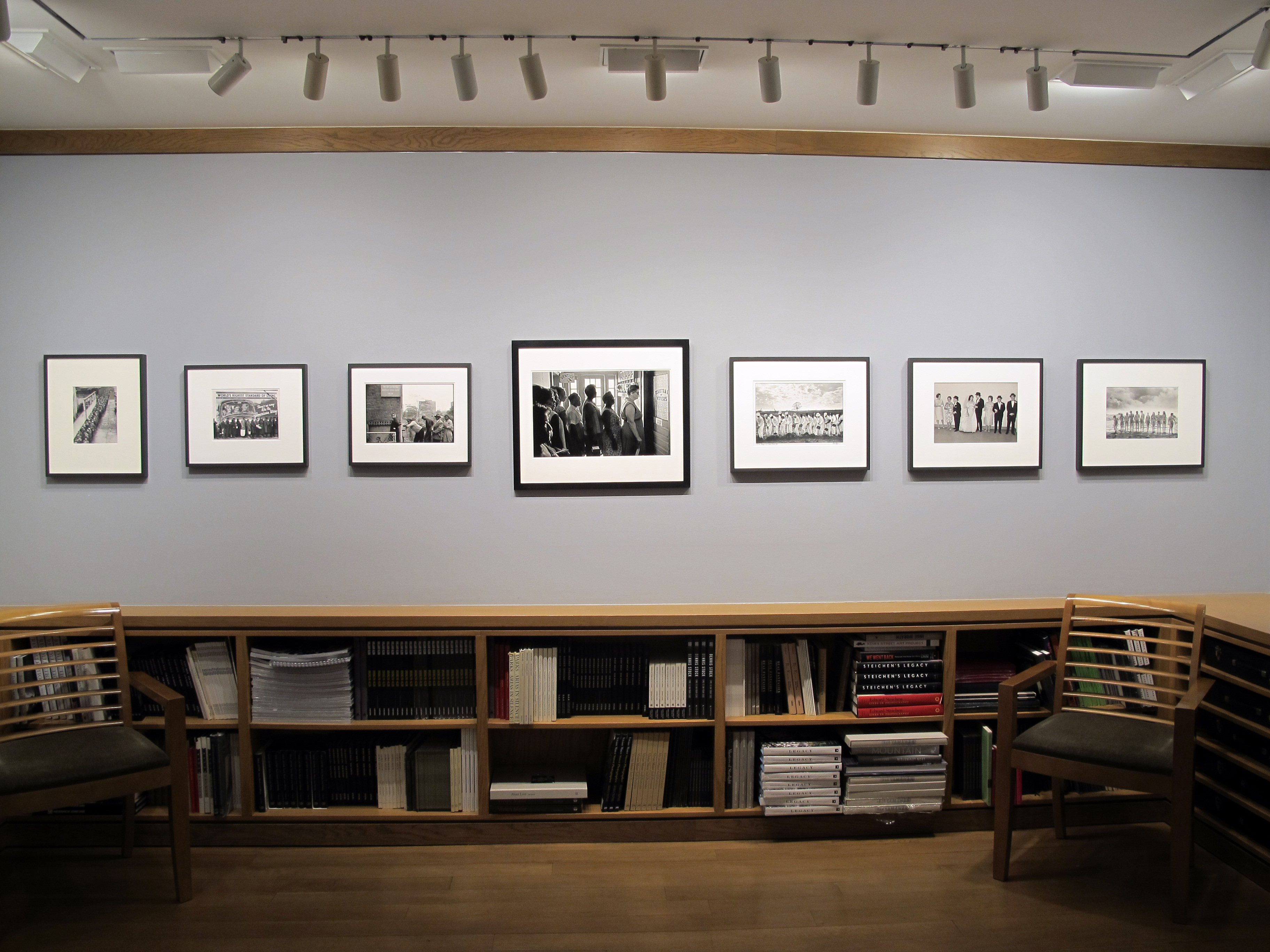 Joel Meyerowitz - The Effect of France - Howard Greenberg Gallery - 2014