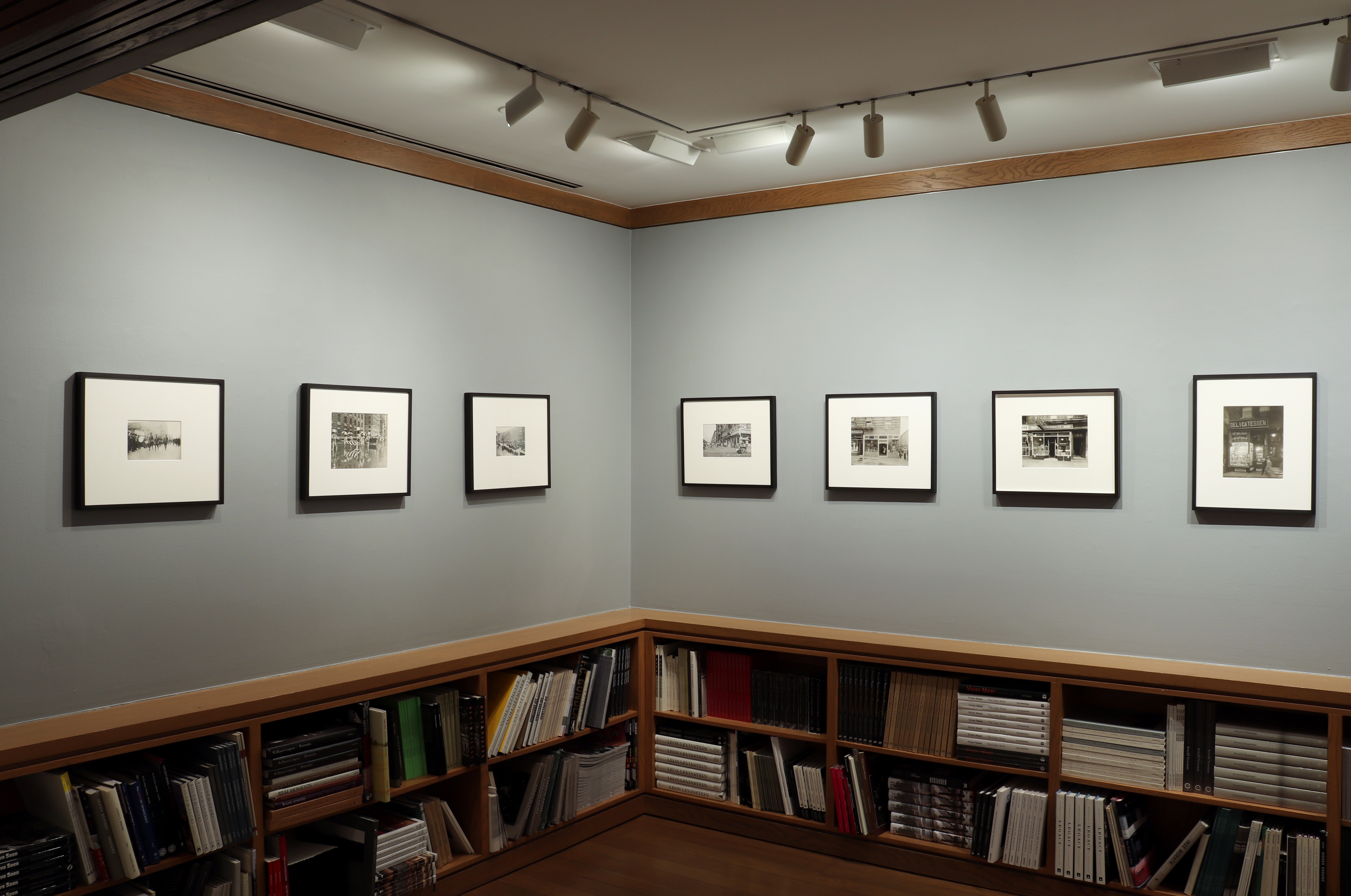 Raghubir Singh: Bombay, Howard Greenberg Gallery, 2017