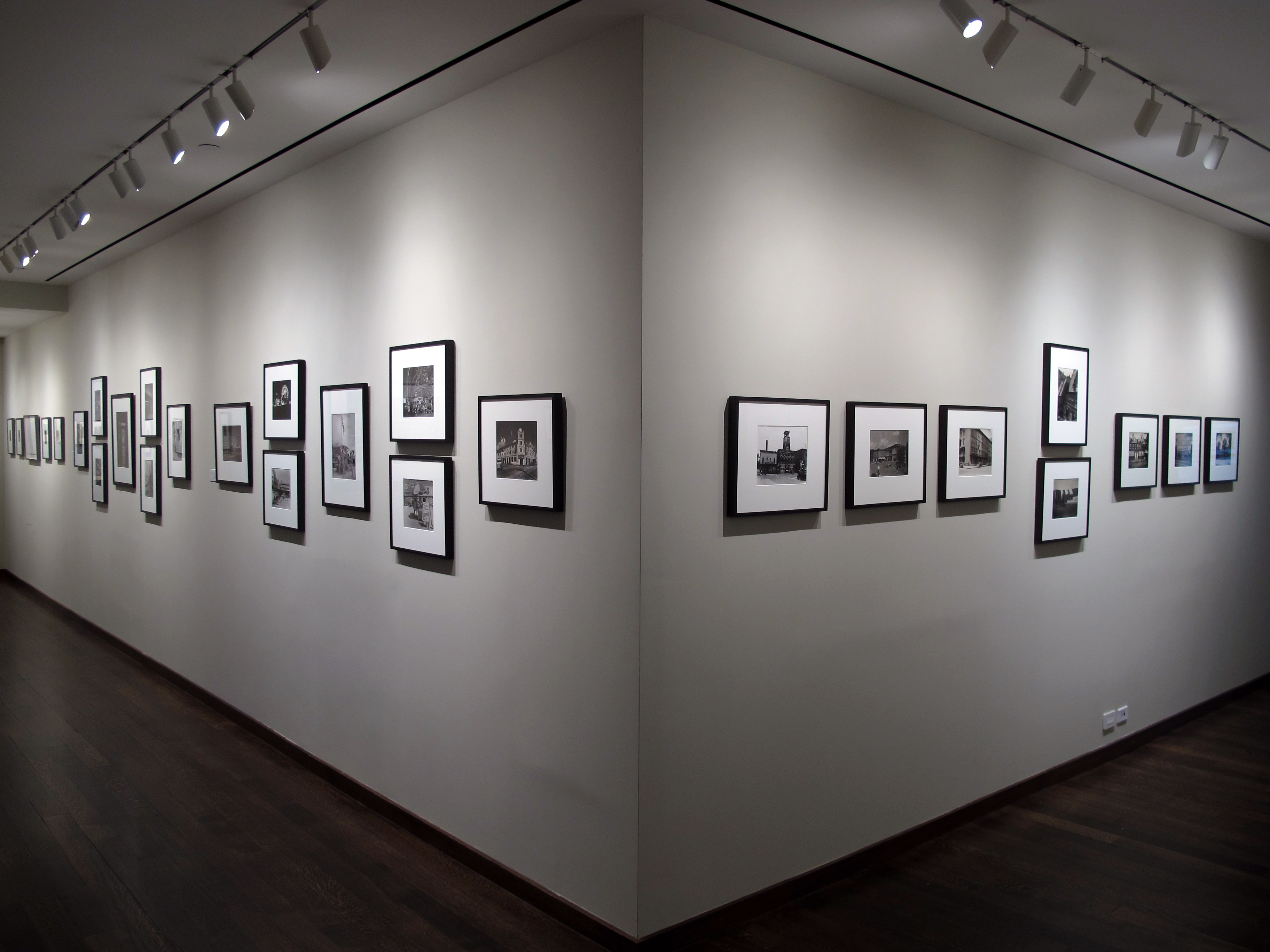 Joel Meyerowitz - 50 Years of Photographs Part II: 1976 - 2012 - Howard Greenberg Gallery - 2012