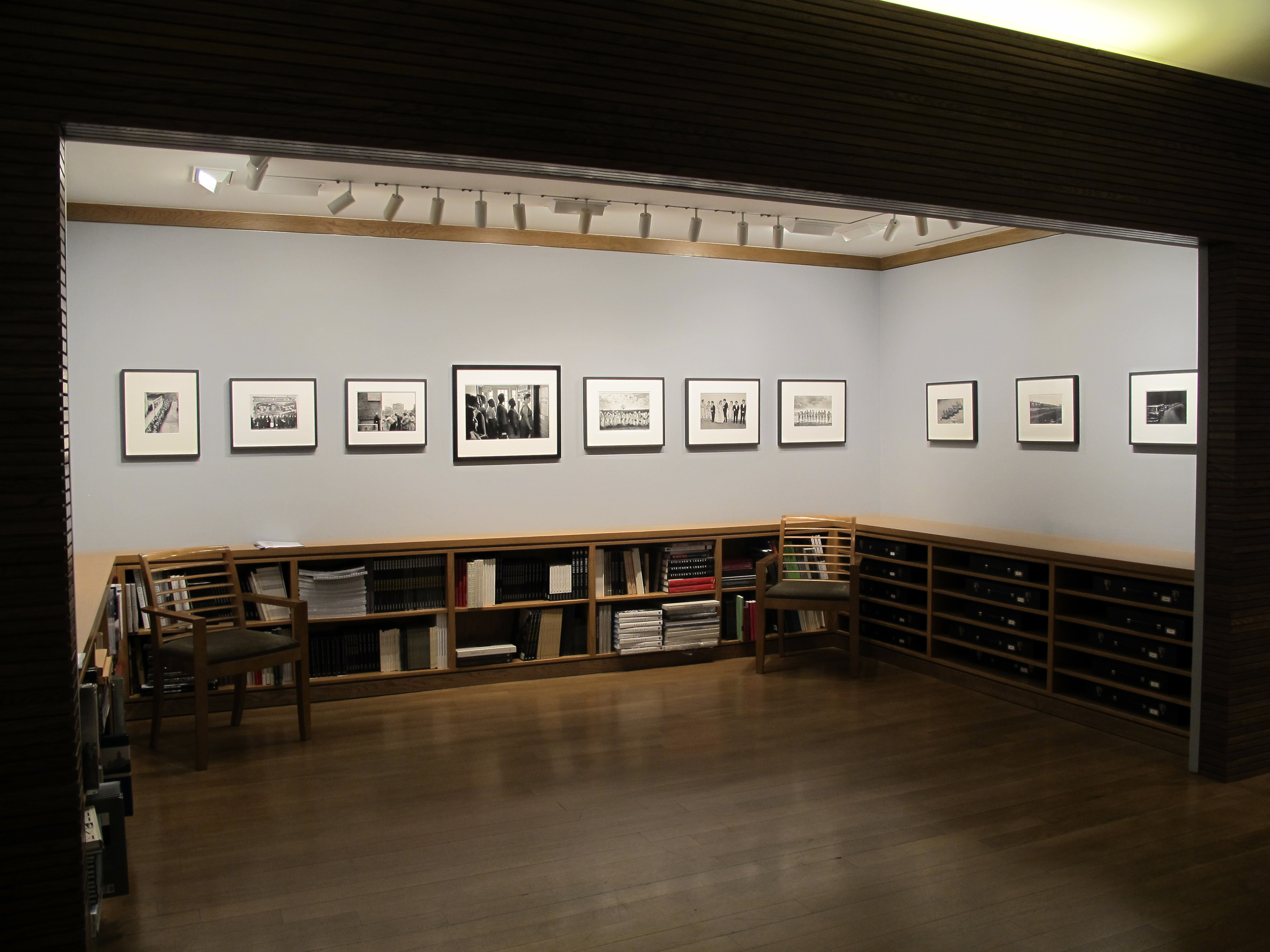 Joel Meyerowitz - The Effect of France - Howard Greenberg Gallery - 2014