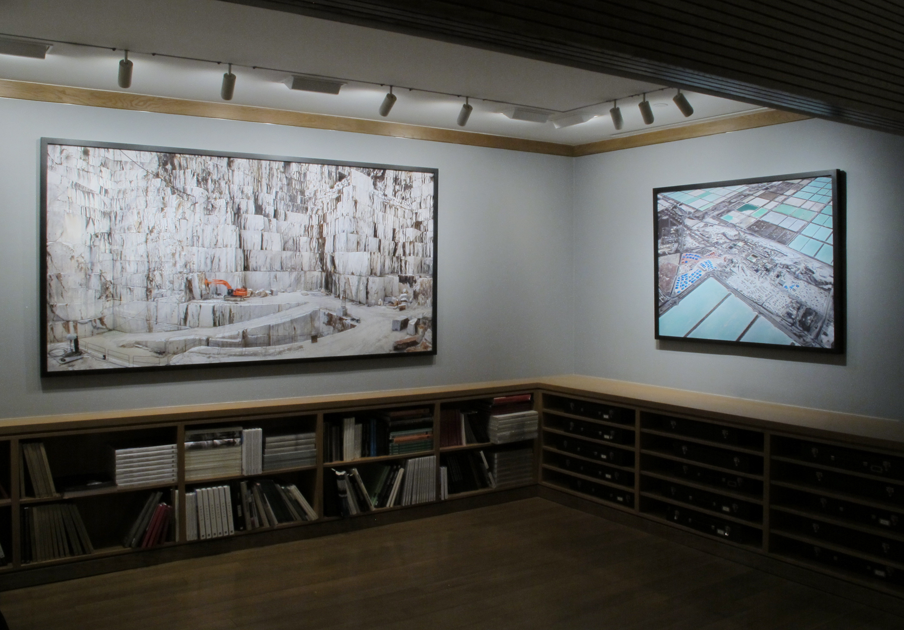 Kenro Izu: Blue, Howard Greenberg Gallery, 2017