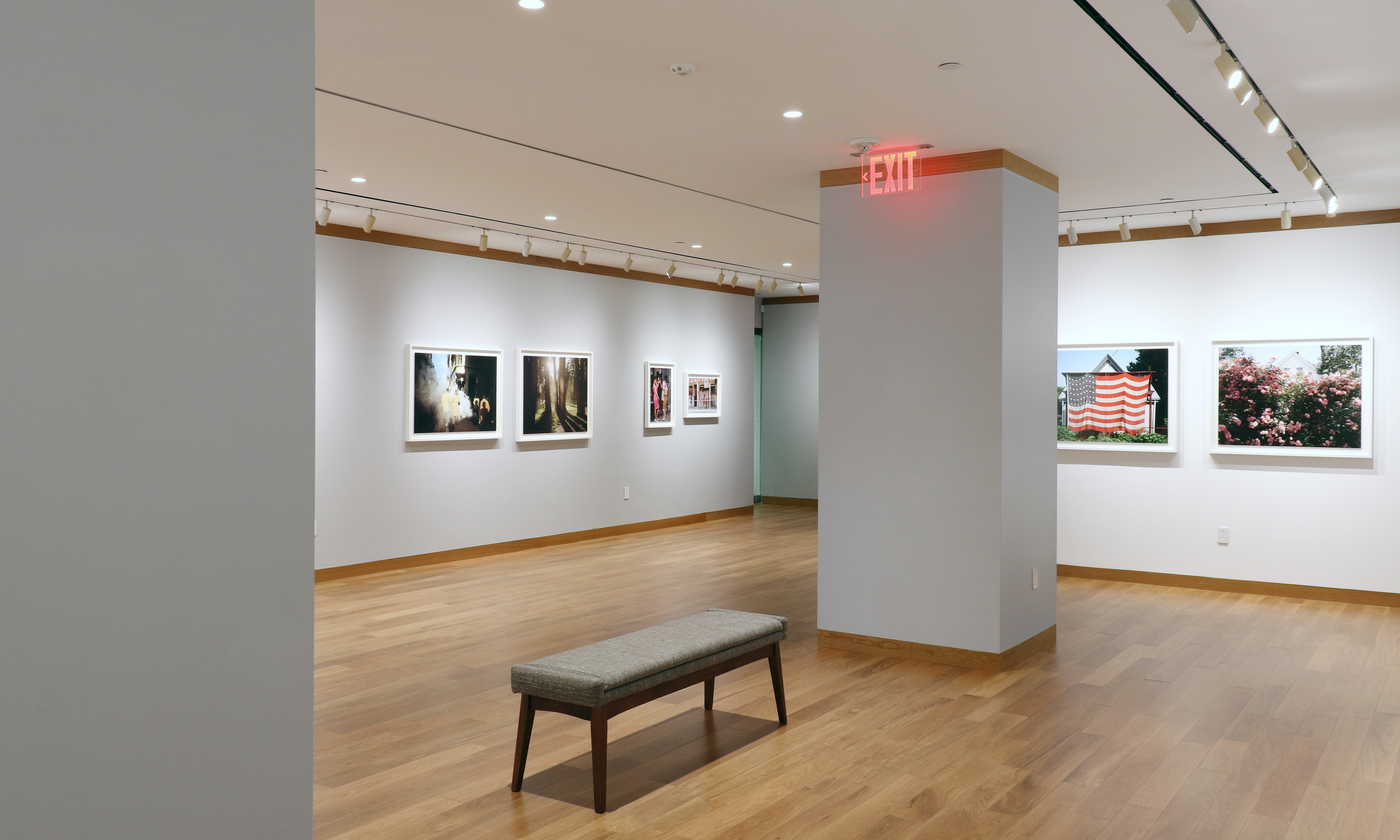 Joel Meyerowitz Conversations installation views