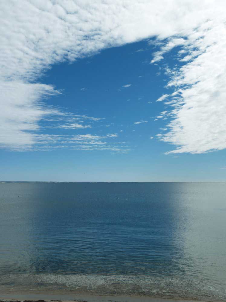 Joel Meyerowitz, Bay/Sky, Provincetown, Massachusetts, 2004