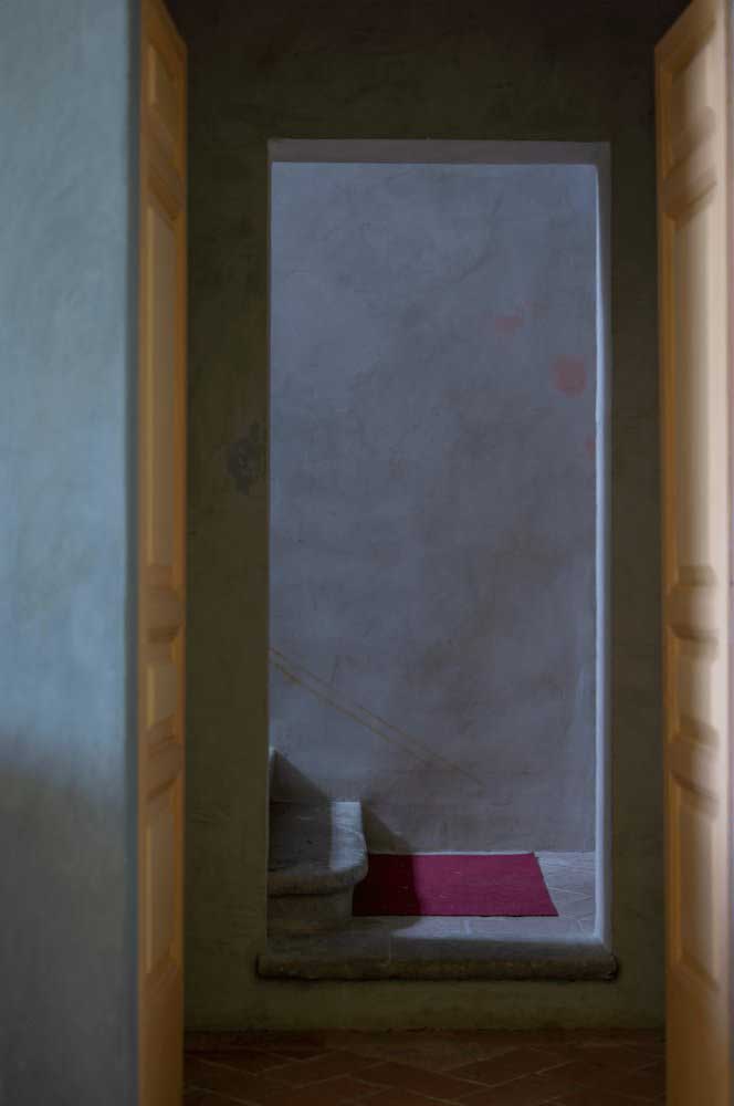 Joel Meyerowitz, Doorway, Tuscany, 2010