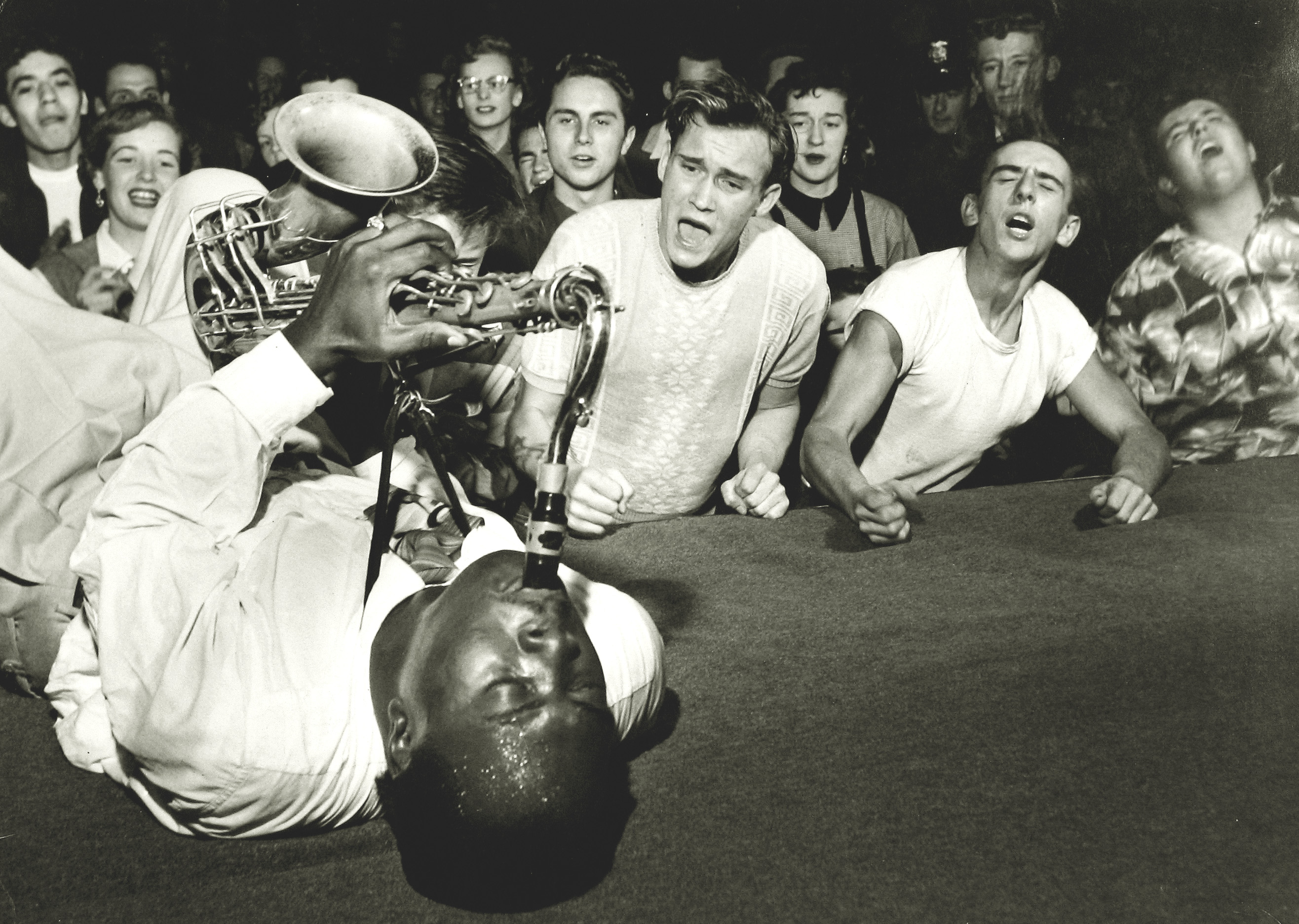 Right of Passage: Youth Culture from Mid-Century 2006 howard greenberg gallery