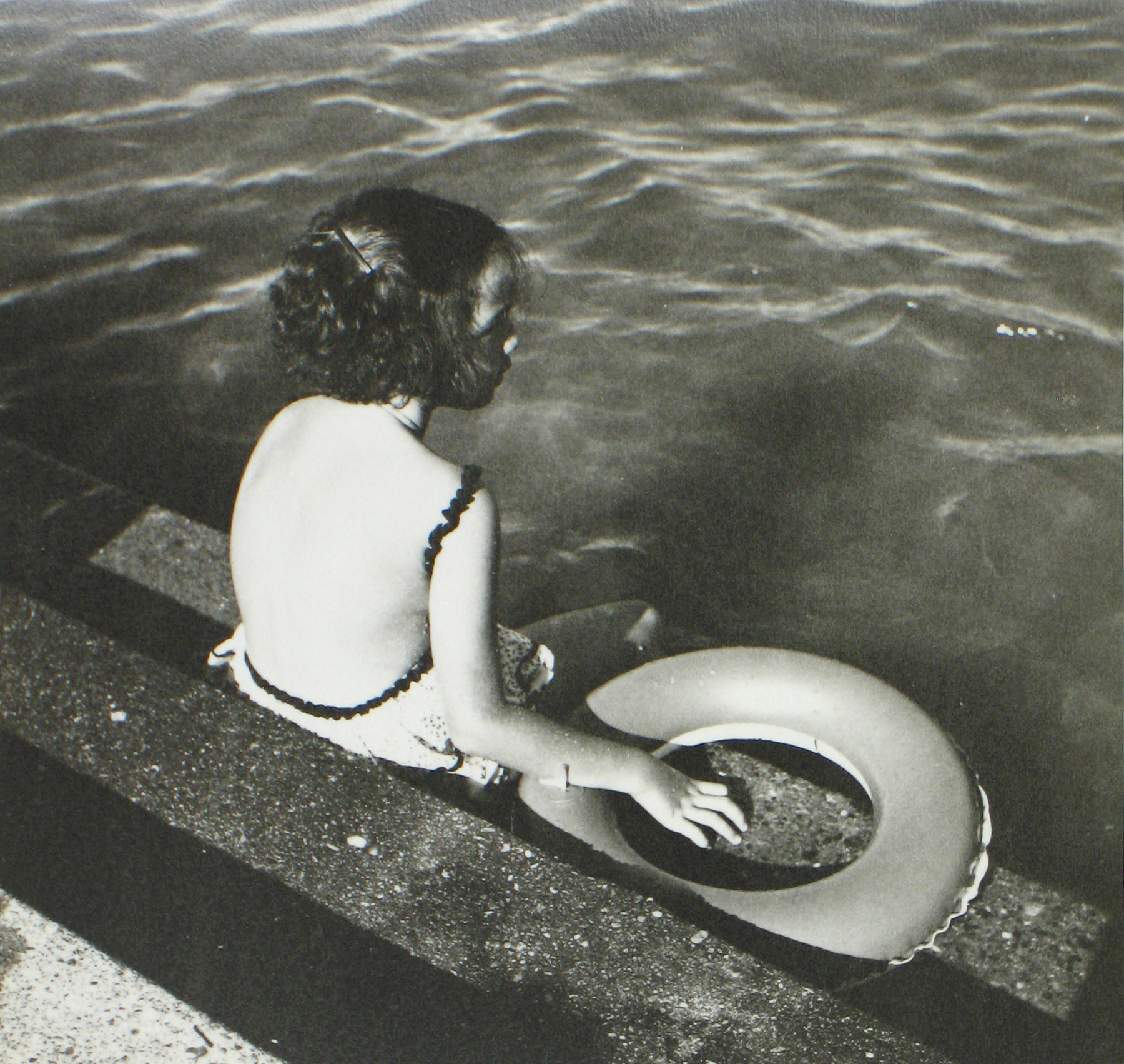 Vivian Maier: Lifetime Prints from the Maloof Collection 2011 Howard Greenberg Gallery