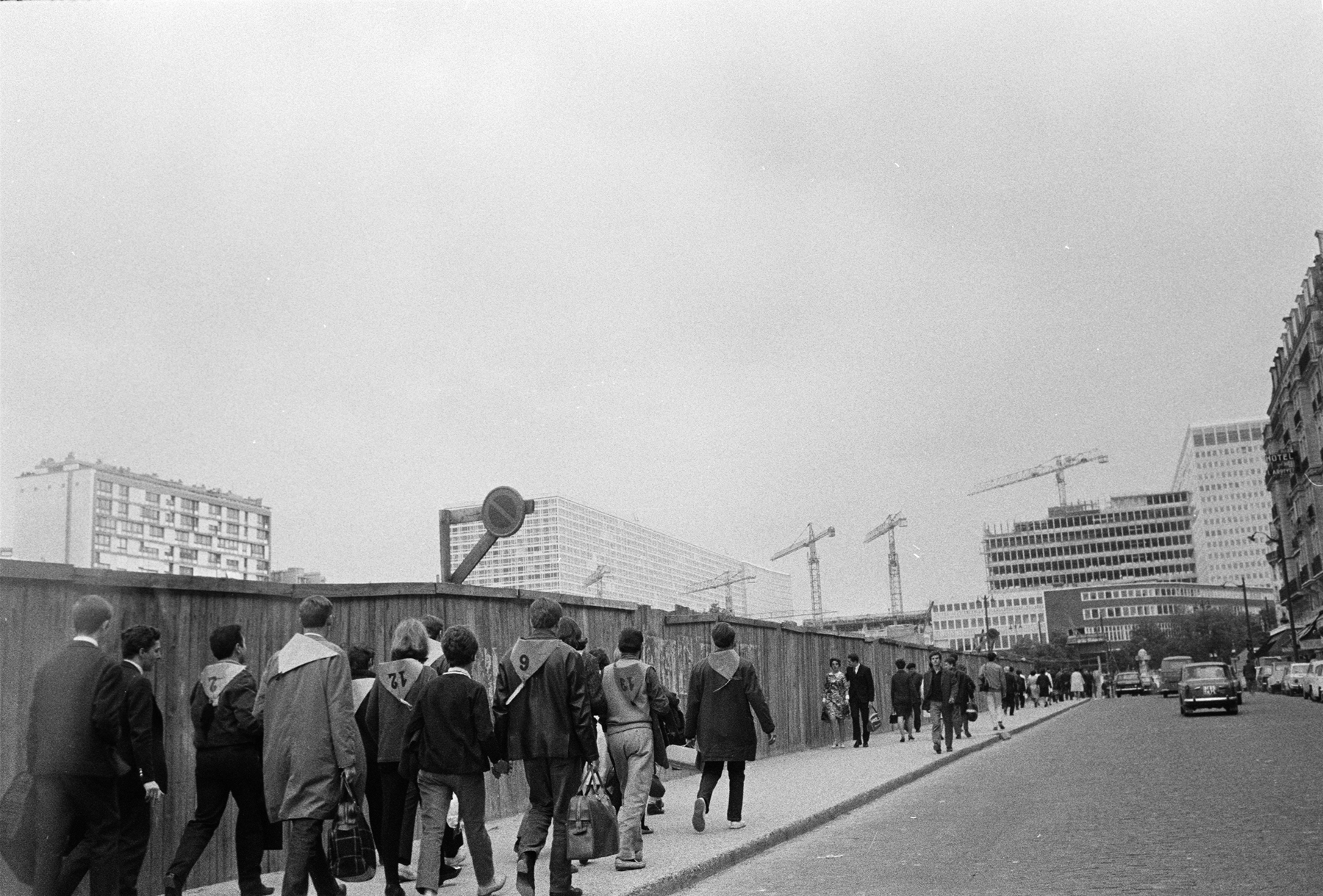Joel Meyerowitz - European Trip: Photographs from the Car, 1968 2014 Howard Greenberg Gallery