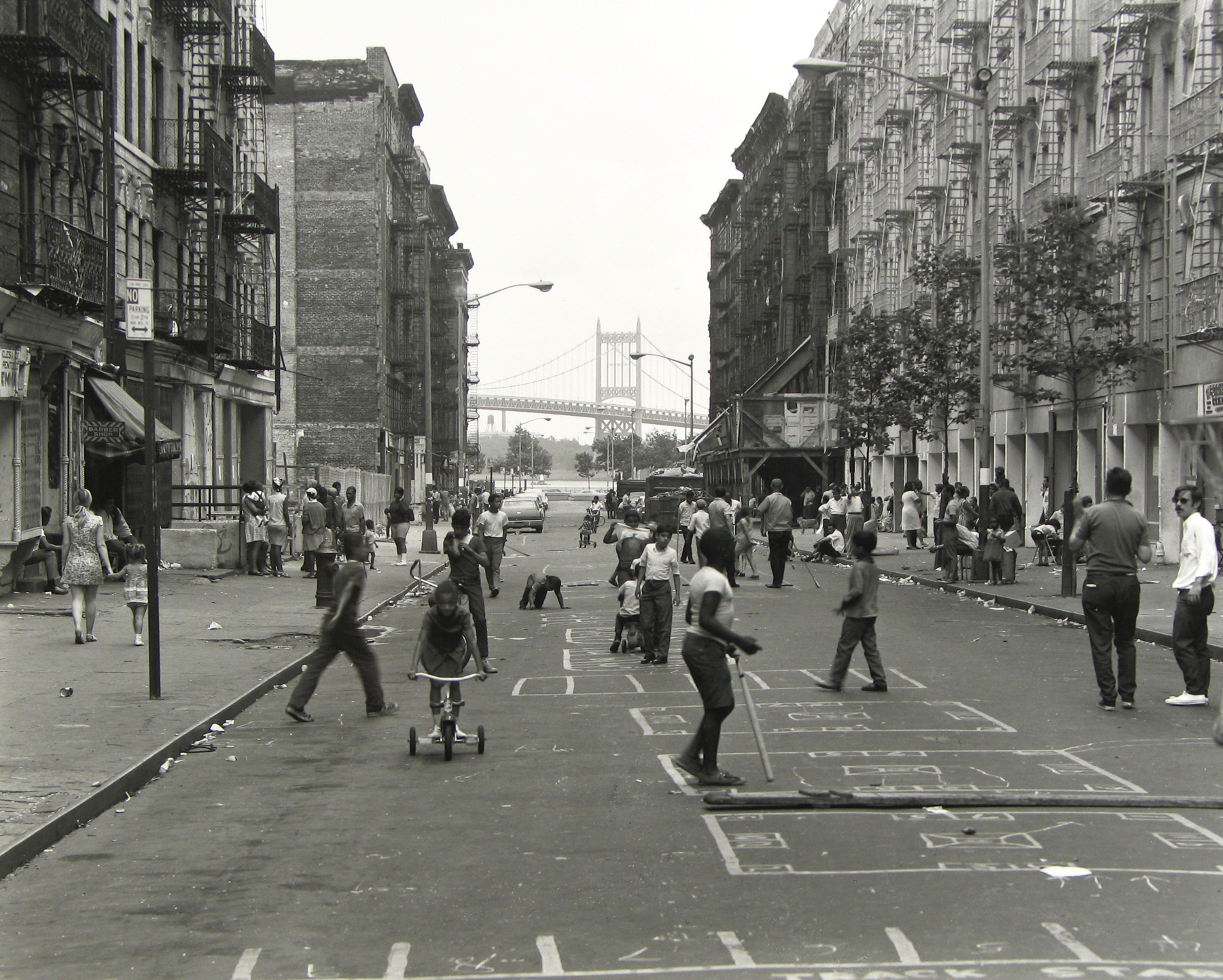 Bruce Davidson: East 100th Street, from the 2nd Edition 2009 Howard Greenberg Gallery