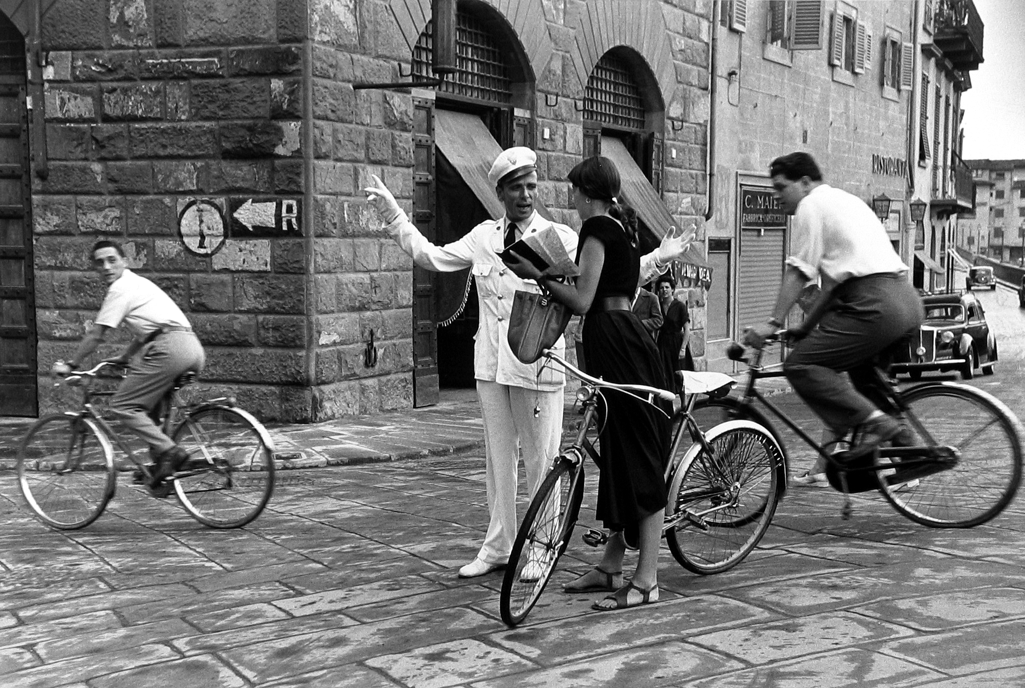 Ruth Orkin: Jinx Allen in Florence 2005 Howard Greenberg Gallery